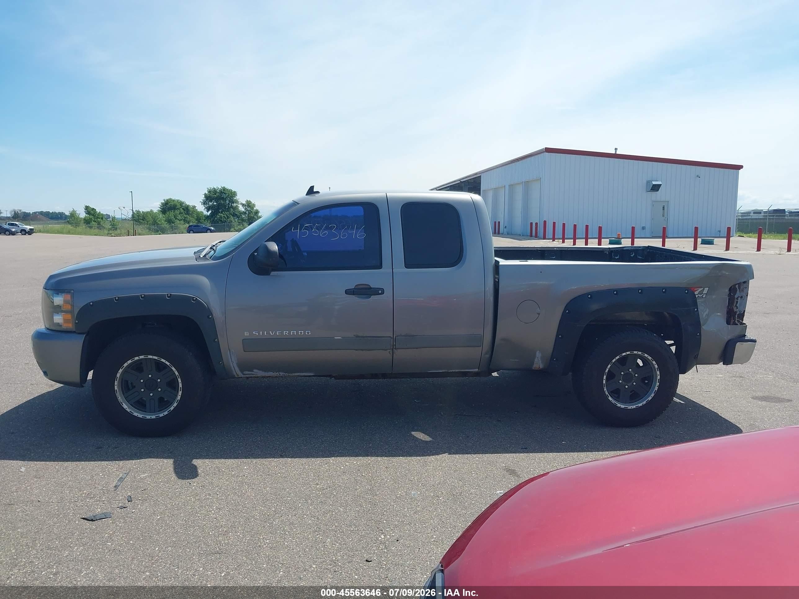 2007 Chevrolet Silverado 1500 Lt1 Серый vin: 2GCEK190271699459