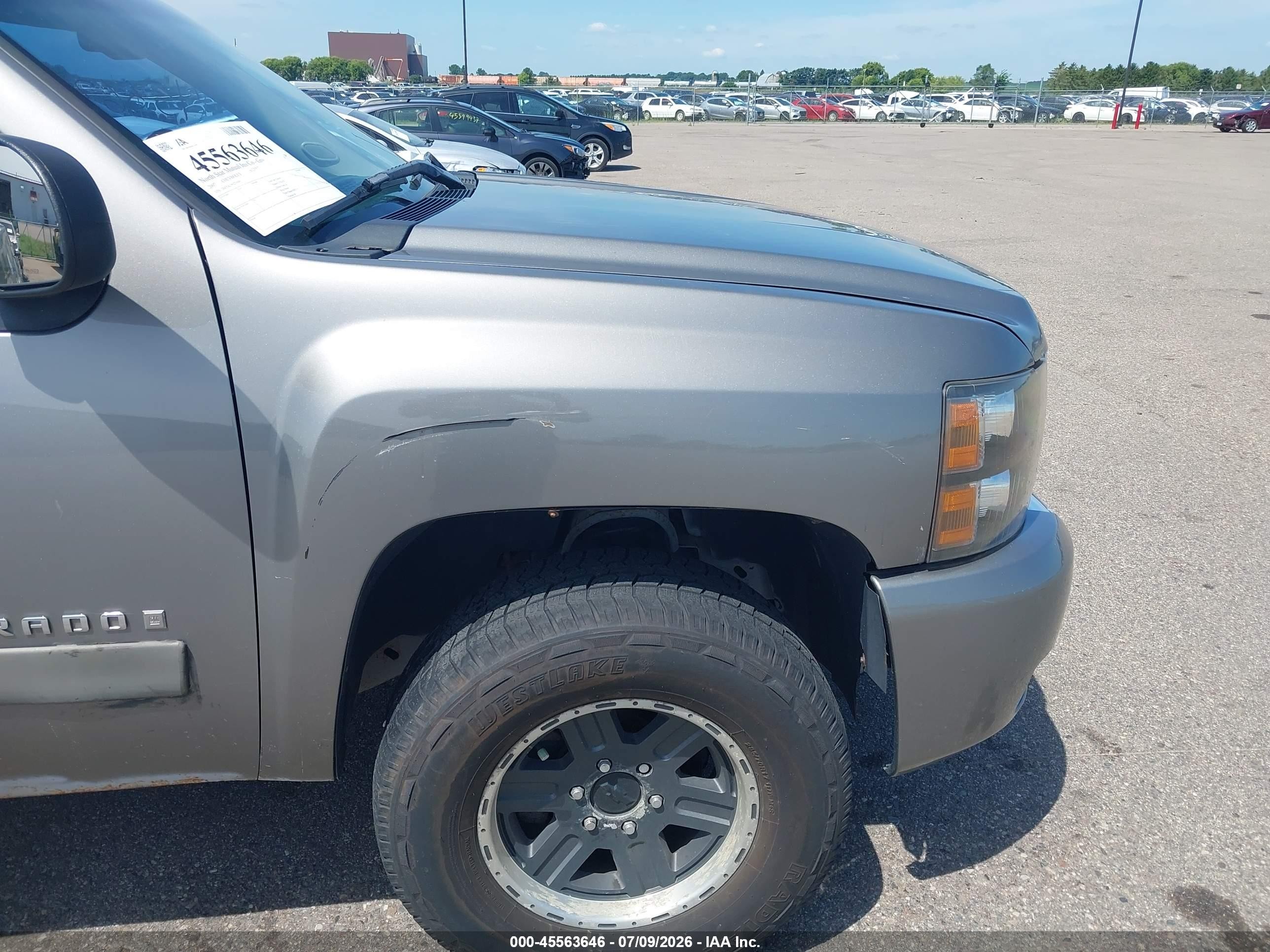 2007 Chevrolet Silverado 1500 Lt1 Серый vin: 2GCEK190271699459