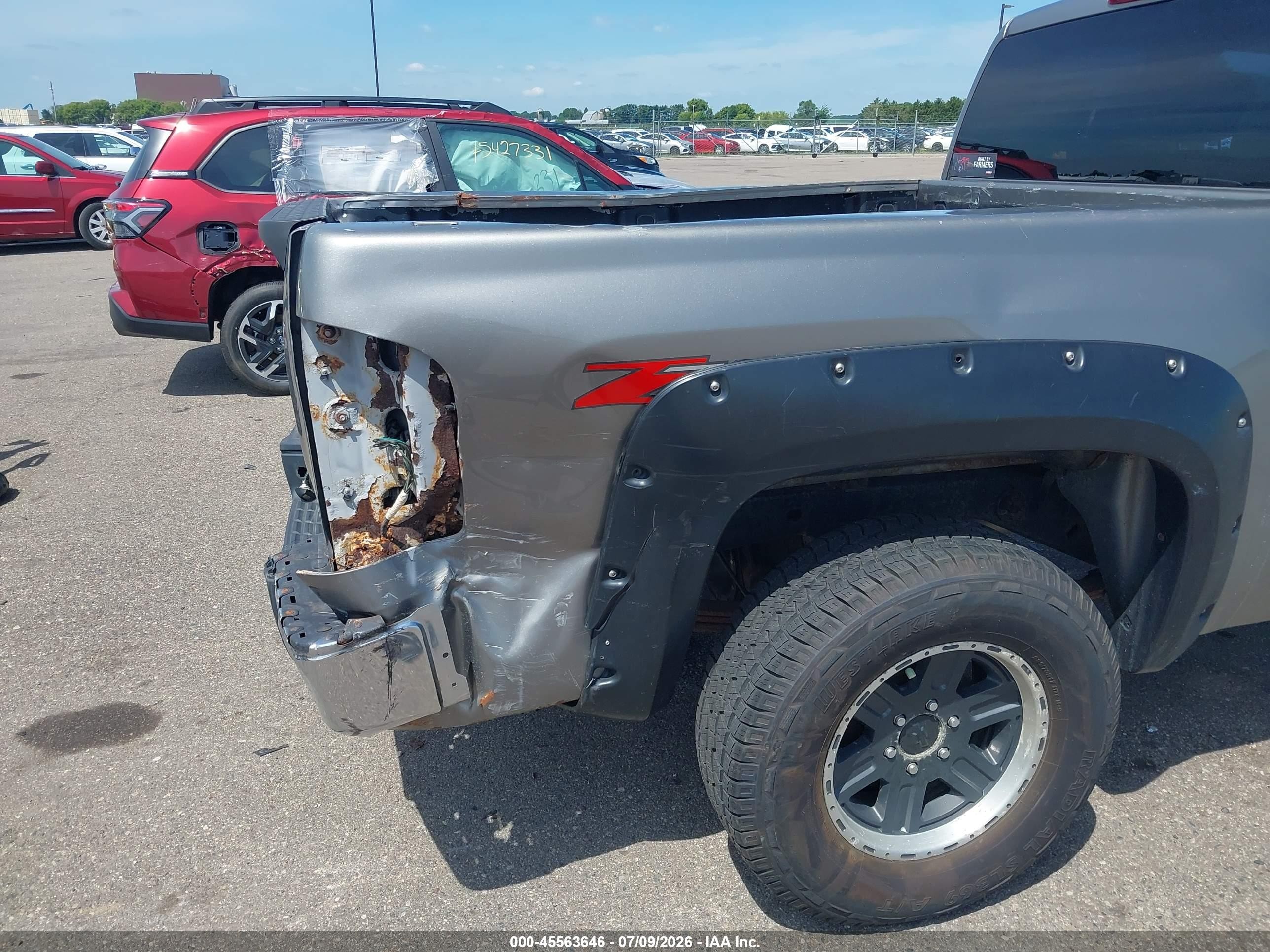 2007 Chevrolet Silverado 1500 Lt1 Серый vin: 2GCEK190271699459