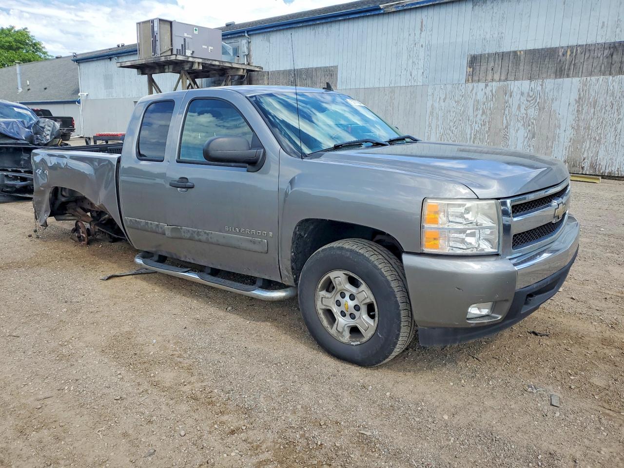 2008 Chevrolet Silverado K1500 Silver vin: 2GCEK190481187168