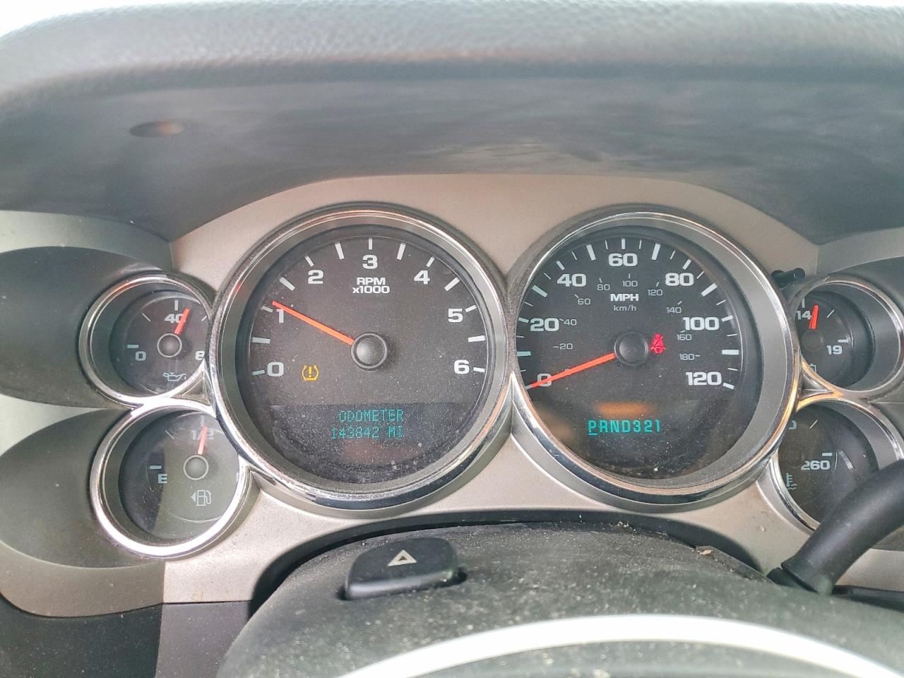 2008 Chevrolet Silverado K1500 Silver vin: 2GCEK190481187168
