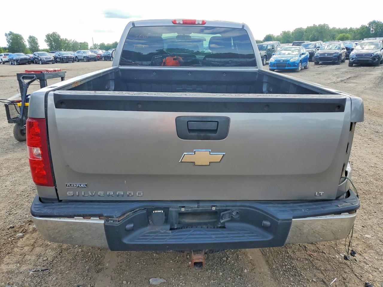 2008 Chevrolet Silverado K1500 Silver vin: 2GCEK190481187168