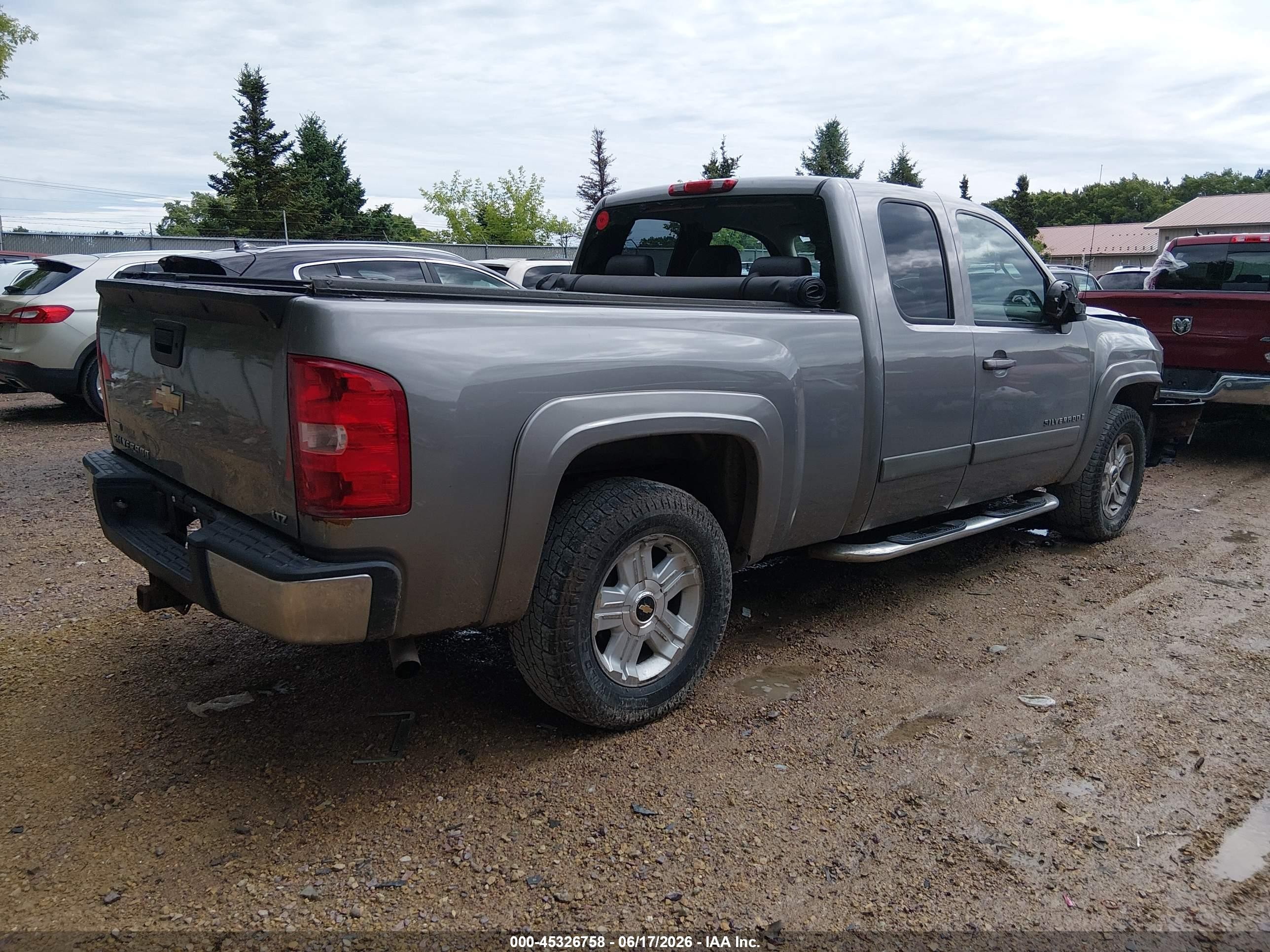 2008 Chevrolet Silverado 1500 Ltz Gray vin: 2GCEK190481258305