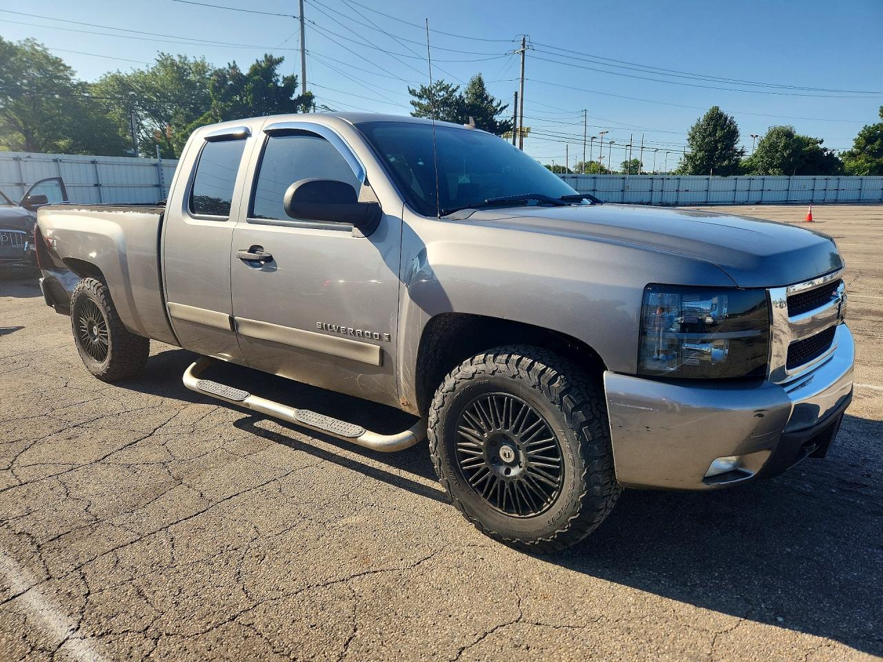 2008 Chevrolet Silverado K1500 Silver vin: 2GCEK190581102970