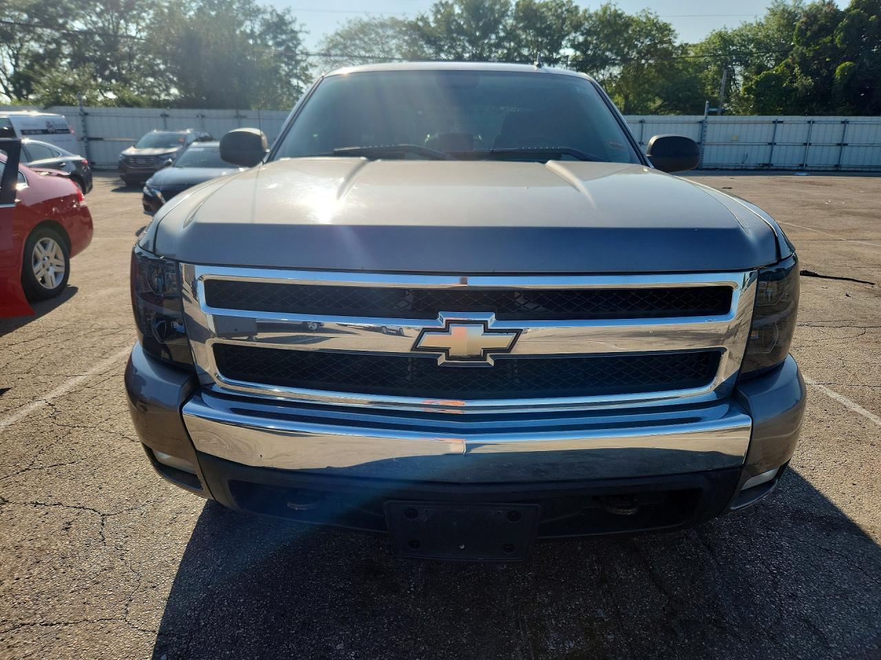 2008 Chevrolet Silverado K1500 Silver vin: 2GCEK190581102970