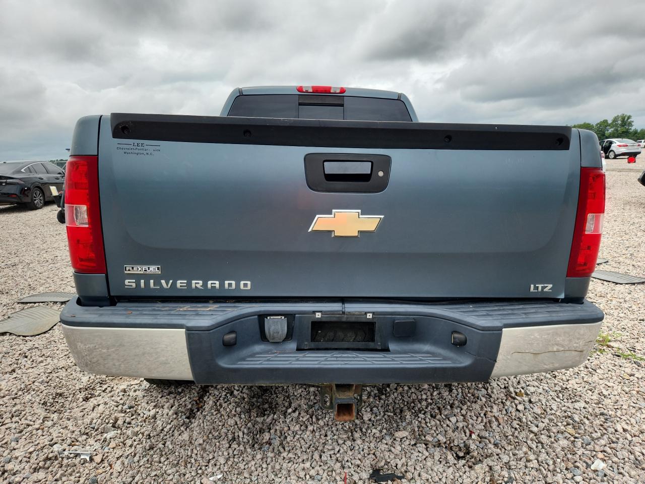 2008 Chevrolet Silverado K1500 Blue vin: 2GCEK190681101357