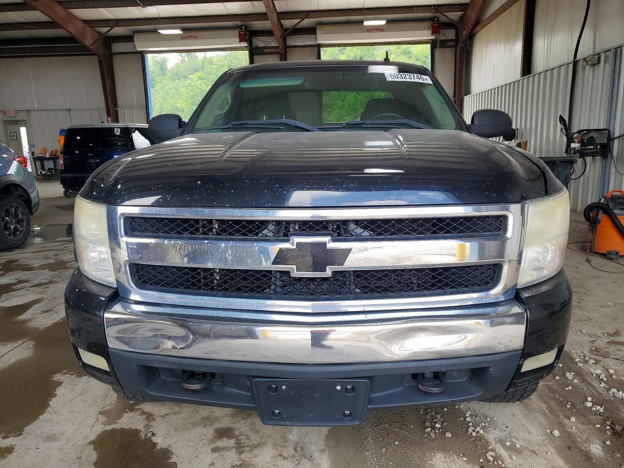2008 Chevrolet Silverado K1500 Black vin: 2GCEK190681104162
