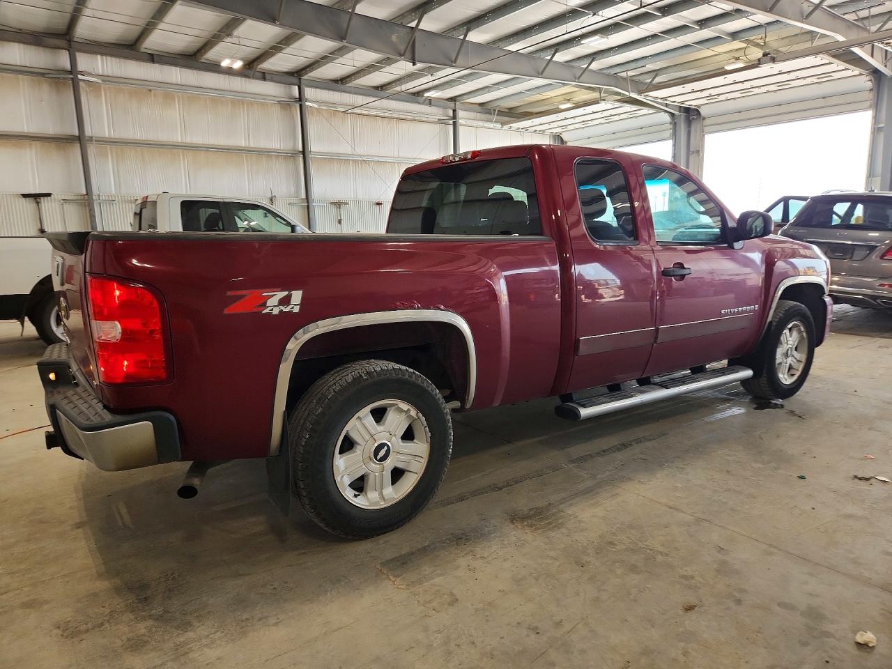 2007 Chevrolet Silverado K1500 Burgundy vin: 2GCEK190971679547