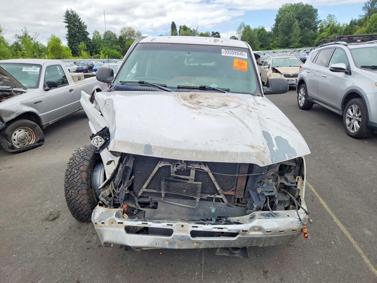 2005 Chevrolet Silverado K1500 White vin: 2GCEK19B051298135