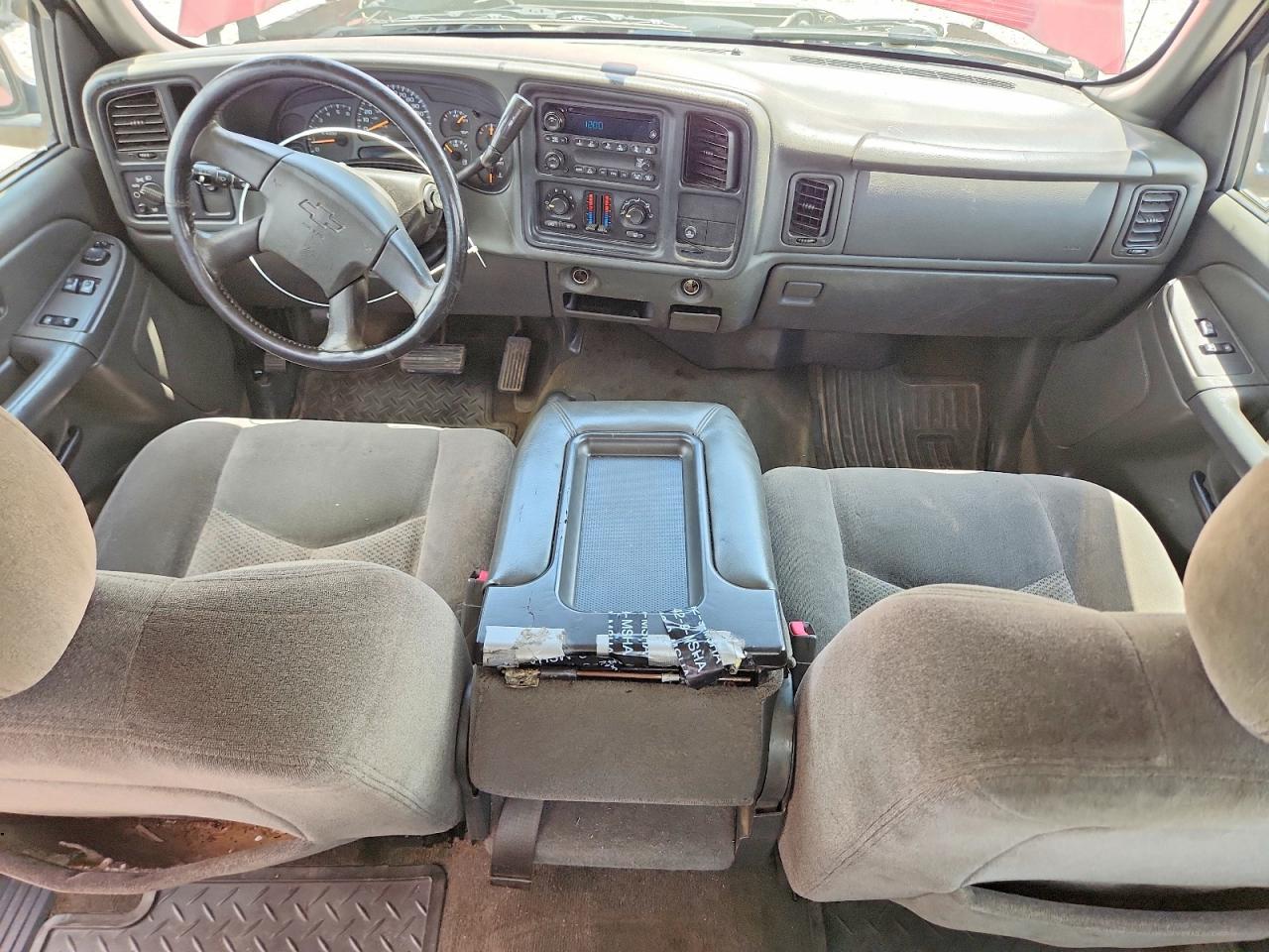 2005 Chevrolet Silverado K1500 Red vin: 2GCEK19B051330257