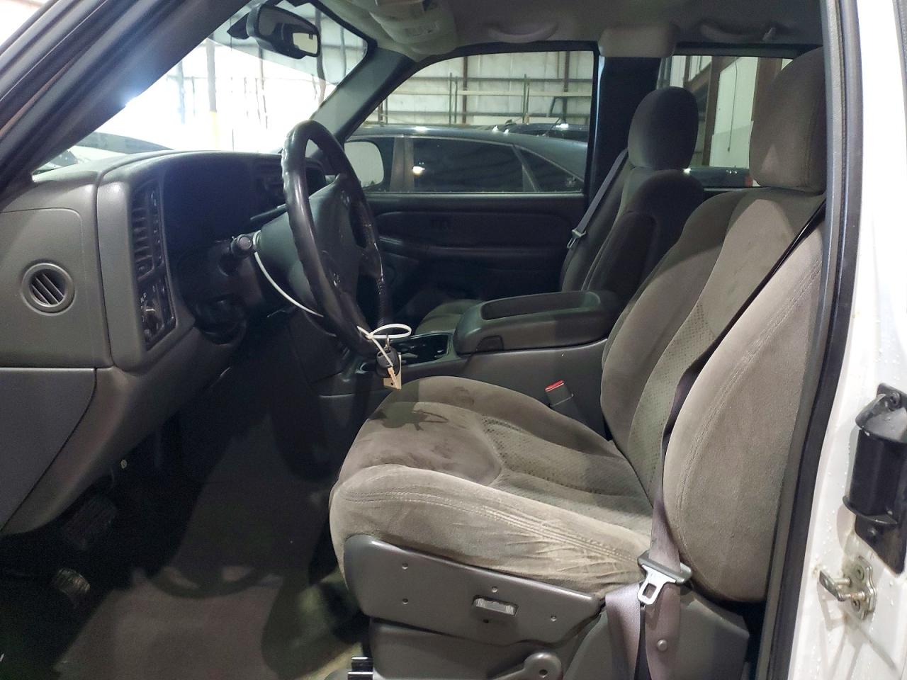 2006 Chevrolet Silverado K1500 White vin: 2GCEK19B161257708