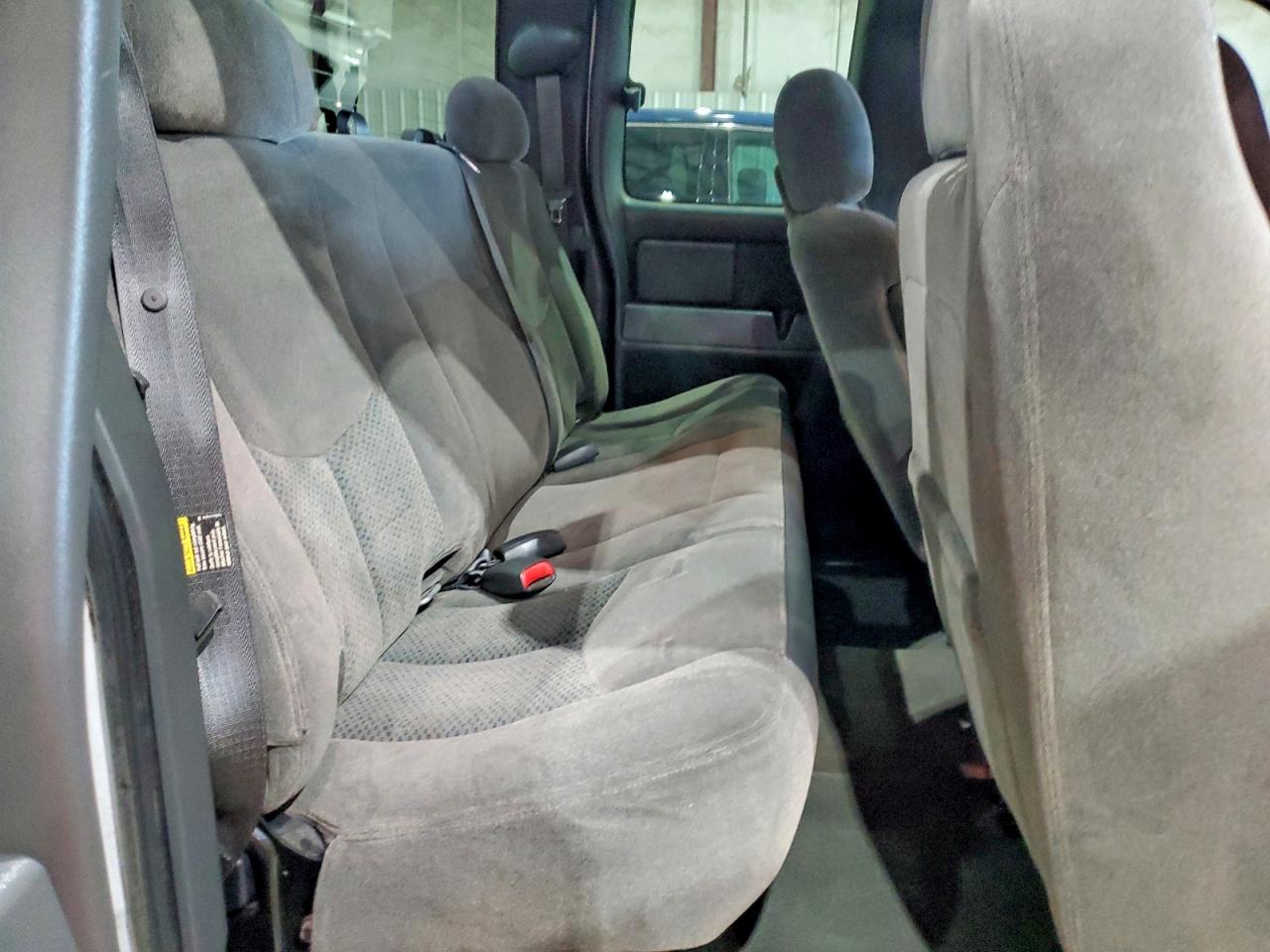 2006 Chevrolet Silverado K1500 White vin: 2GCEK19B161257708