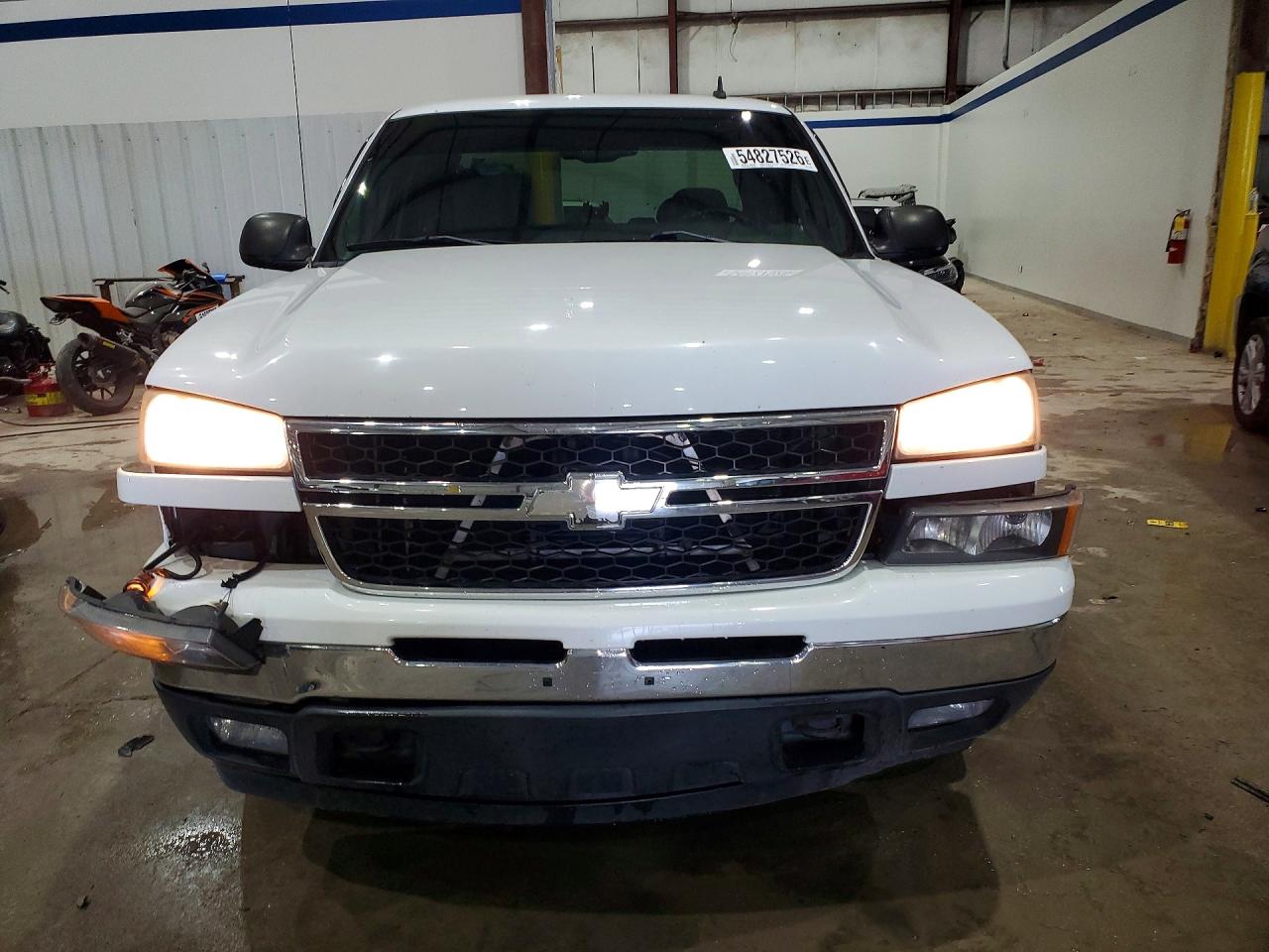 2006 Chevrolet Silverado K1500 White vin: 2GCEK19B161257708