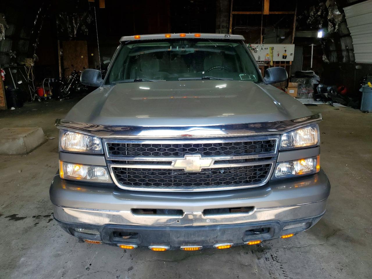 2006 Chevrolet Silverado K1500 Gray vin: 2GCEK19B361242014