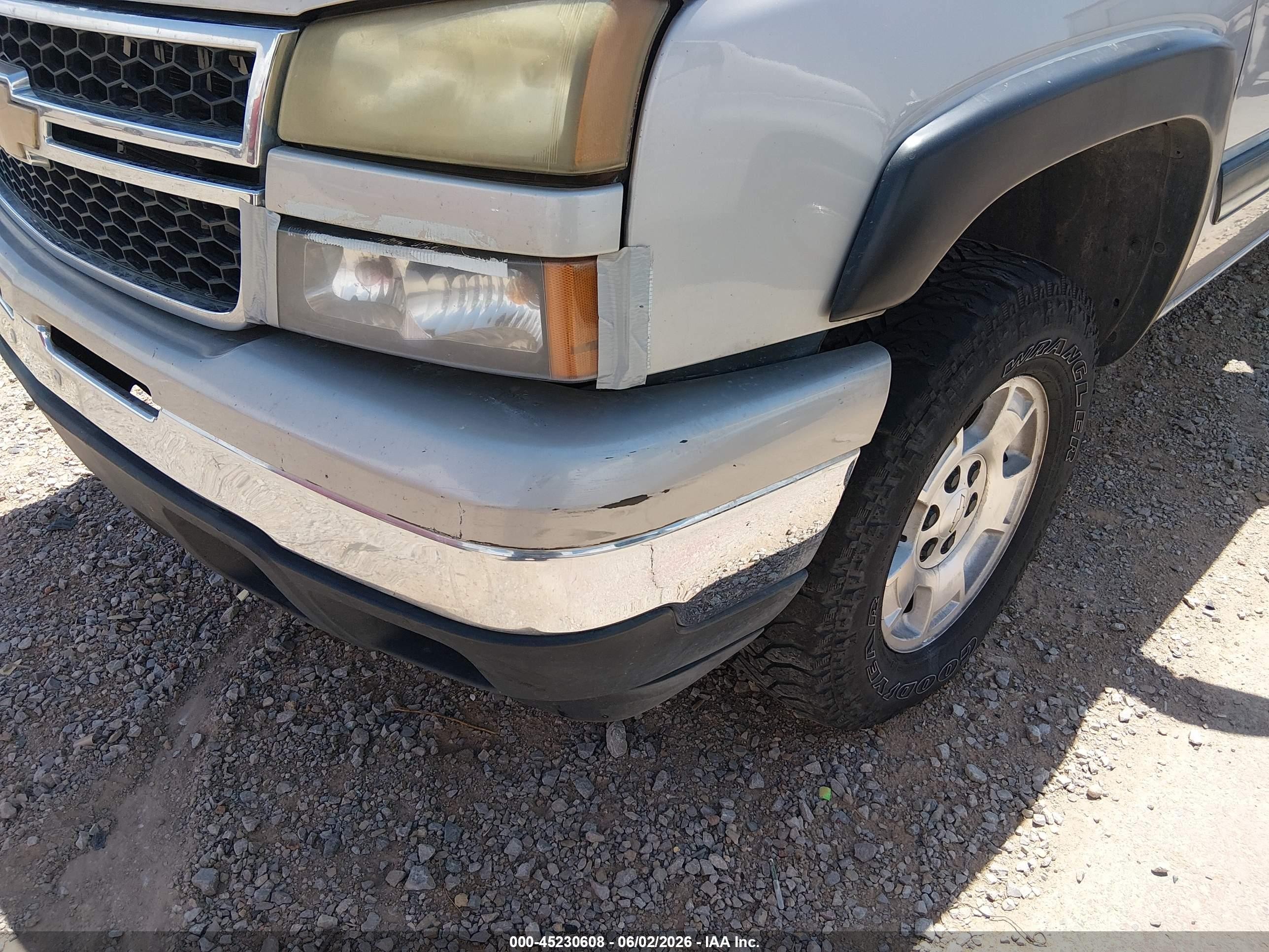 2006 Chevrolet Silverado 1500 Lt1 Silver vin: 2GCEK19B561106161