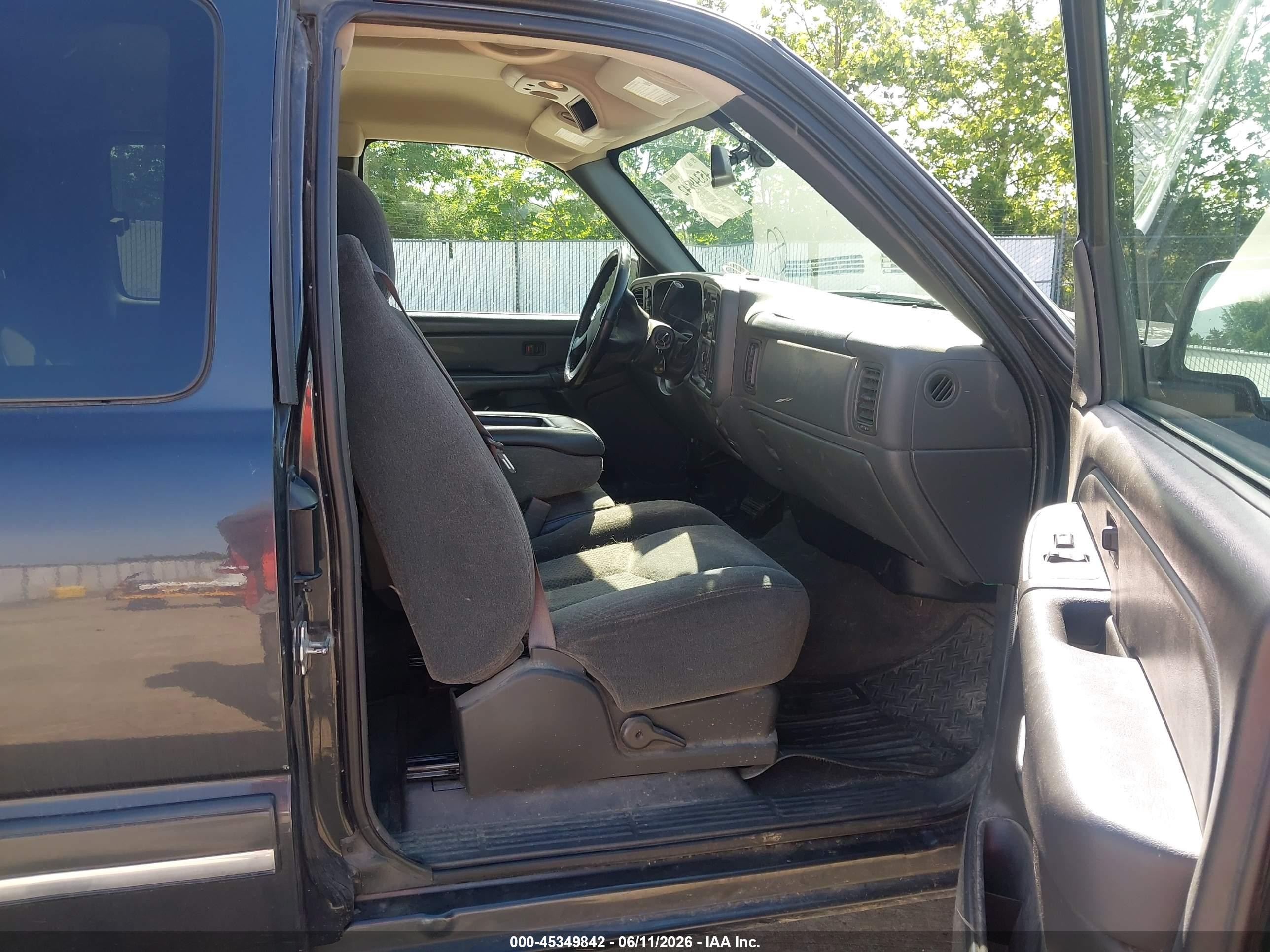 2005 Chevrolet Silverado 1500 Z71 Black vin: 2GCEK19B751339070