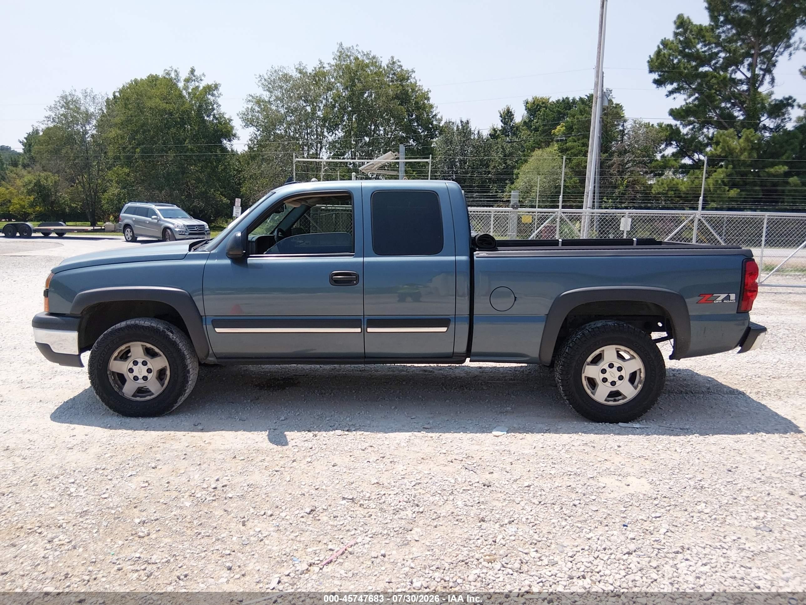 2007 Chevrolet Silverado 1500 Classic Lt3 Blue vin: 2GCEK19B771106552