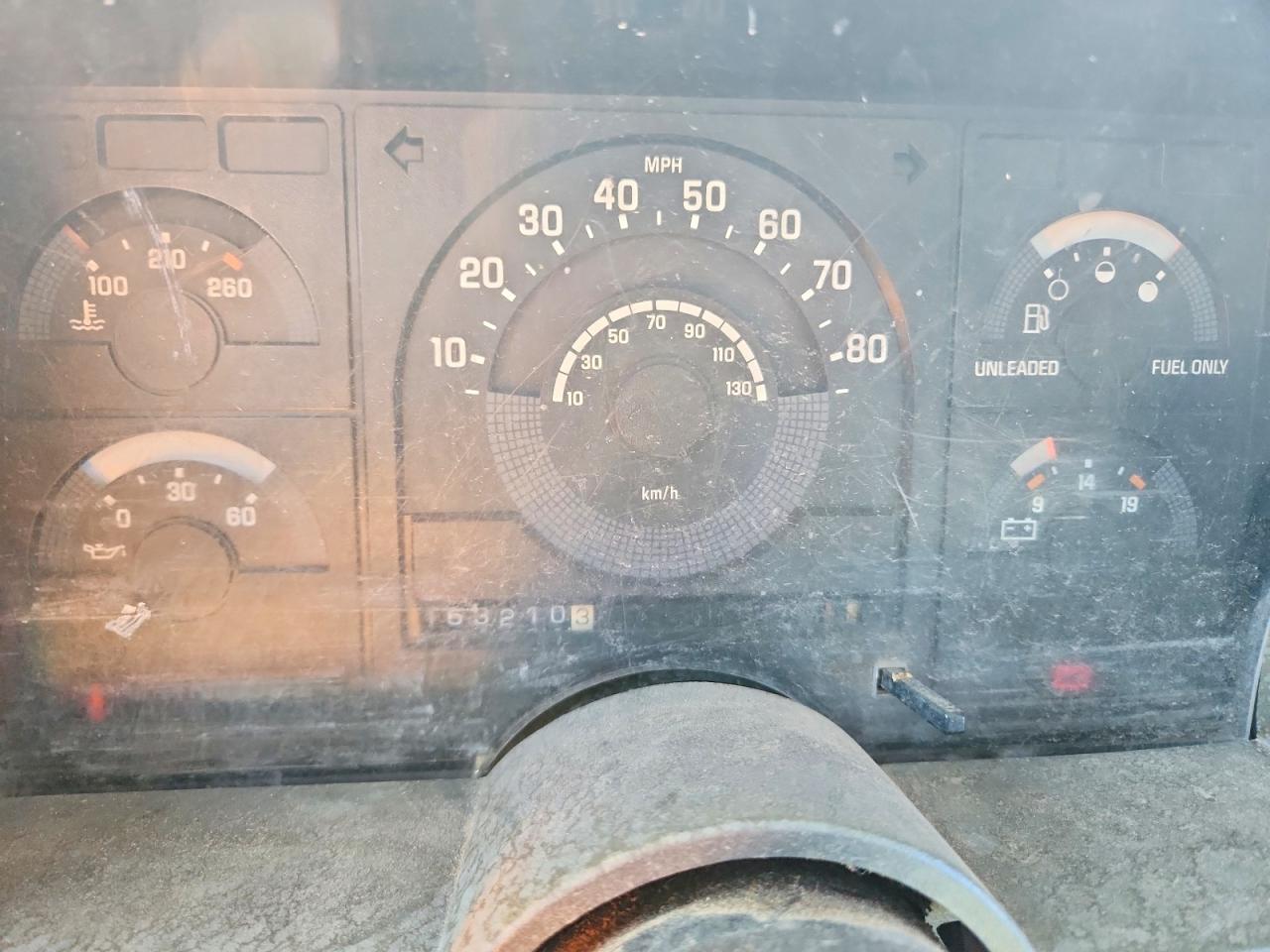 1989 Chevrolet Gmt-400 K1500 Серый vin: 2GCEK19H8K1233565