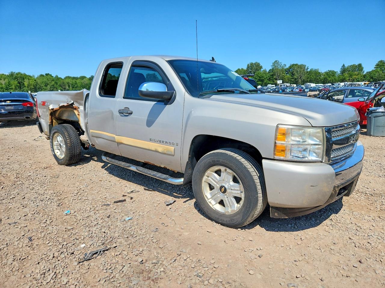 2008 Chevrolet Silverado K1500 Silver vin: 2GCEK19J181176699