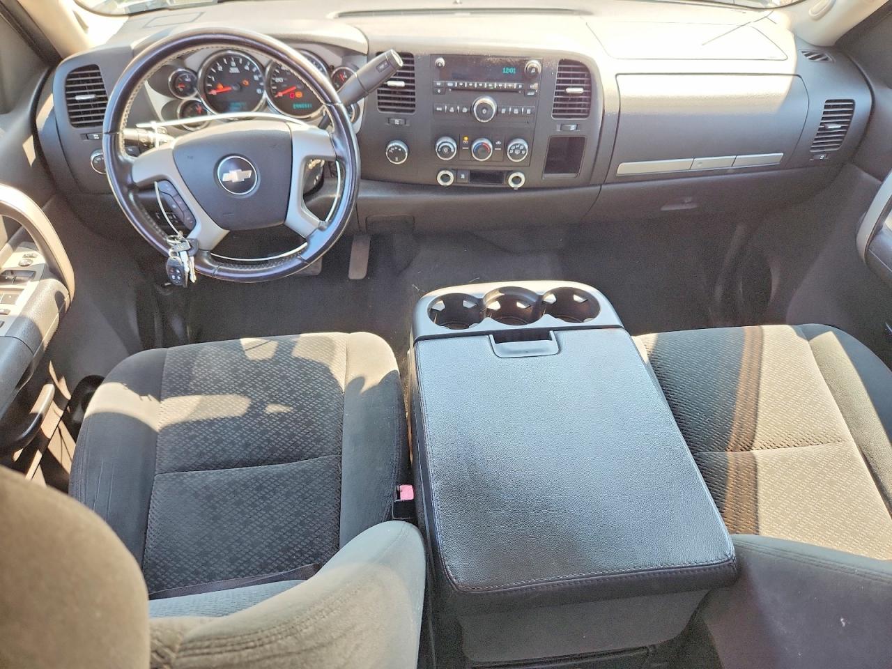 2008 Chevrolet Silverado K1500 Silver vin: 2GCEK19J181176699