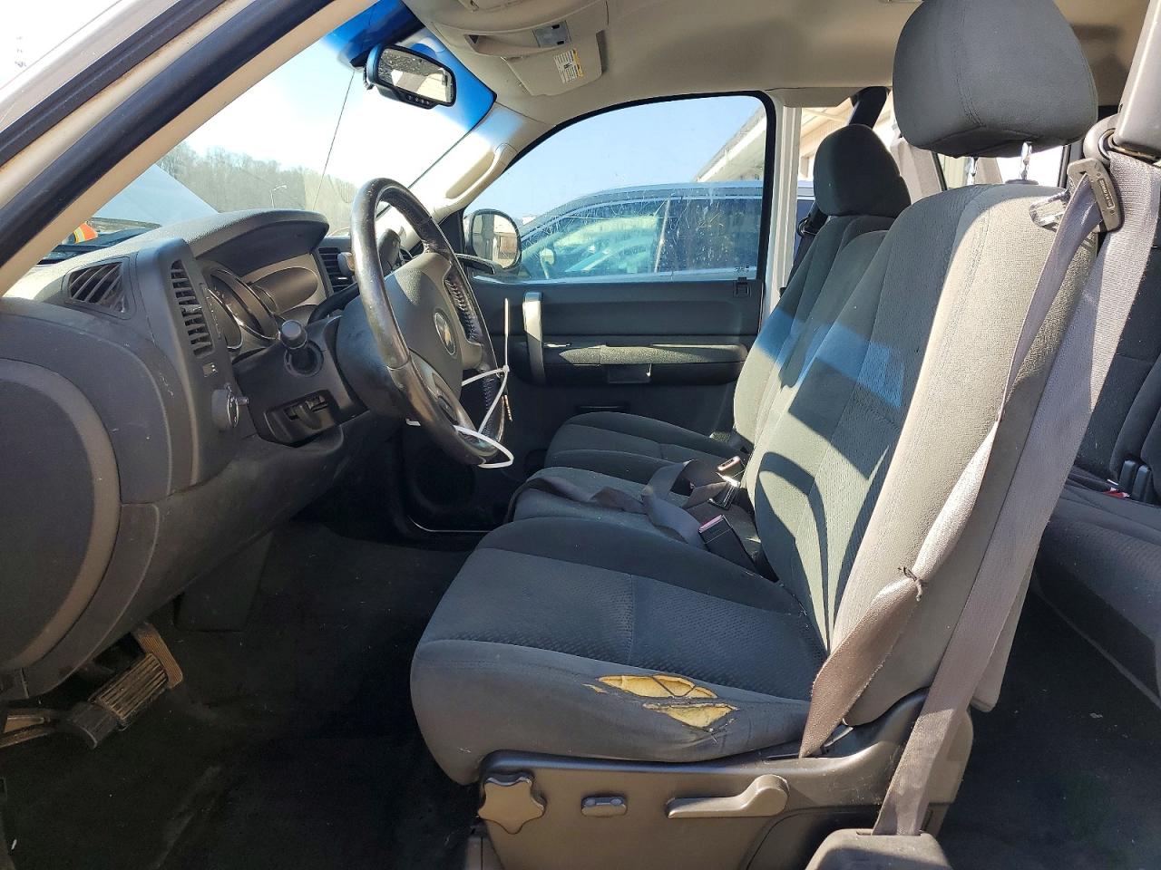 2008 Chevrolet Silverado K1500 White vin: 2GCEK19J181217039