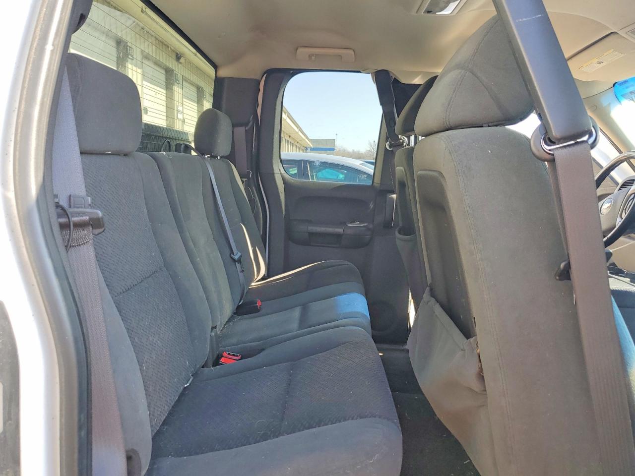 2008 Chevrolet Silverado K1500 White vin: 2GCEK19J181217039