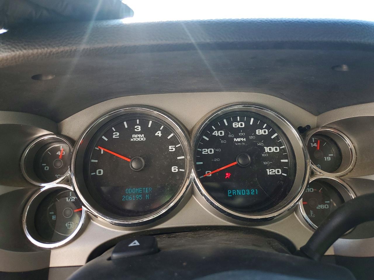 2008 Chevrolet Silverado K1500 White vin: 2GCEK19J181217039