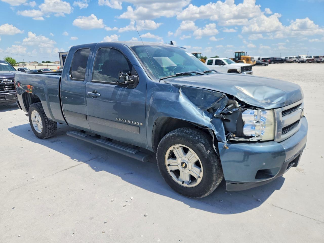 2008 Chevrolet Silverado K1500 Бирюзовый vin: 2GCEK19J181290878