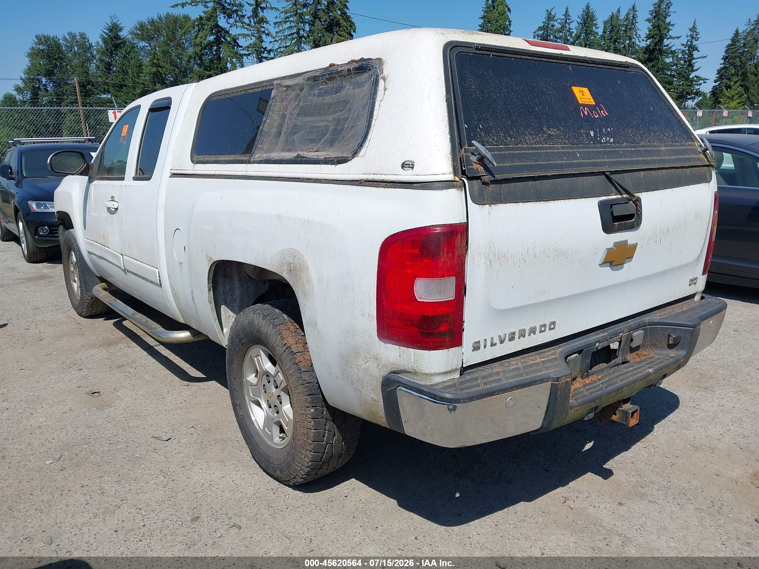 2007 Chevrolet Silverado 1500 Ltz White vin: 2GCEK19J271589794