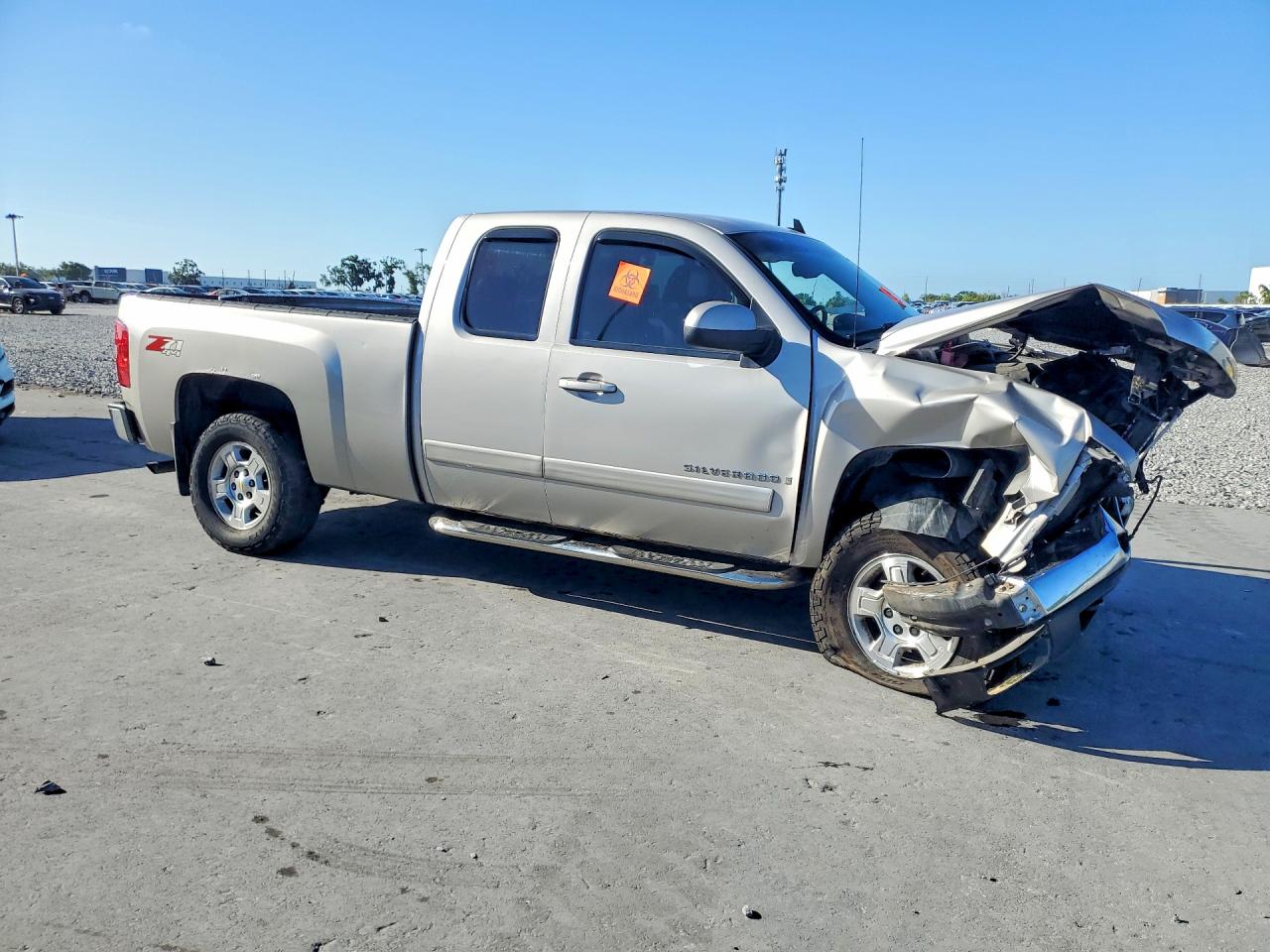 2007 Chevrolet Silverado K1500 Tan vin: 2GCEK19J271701476