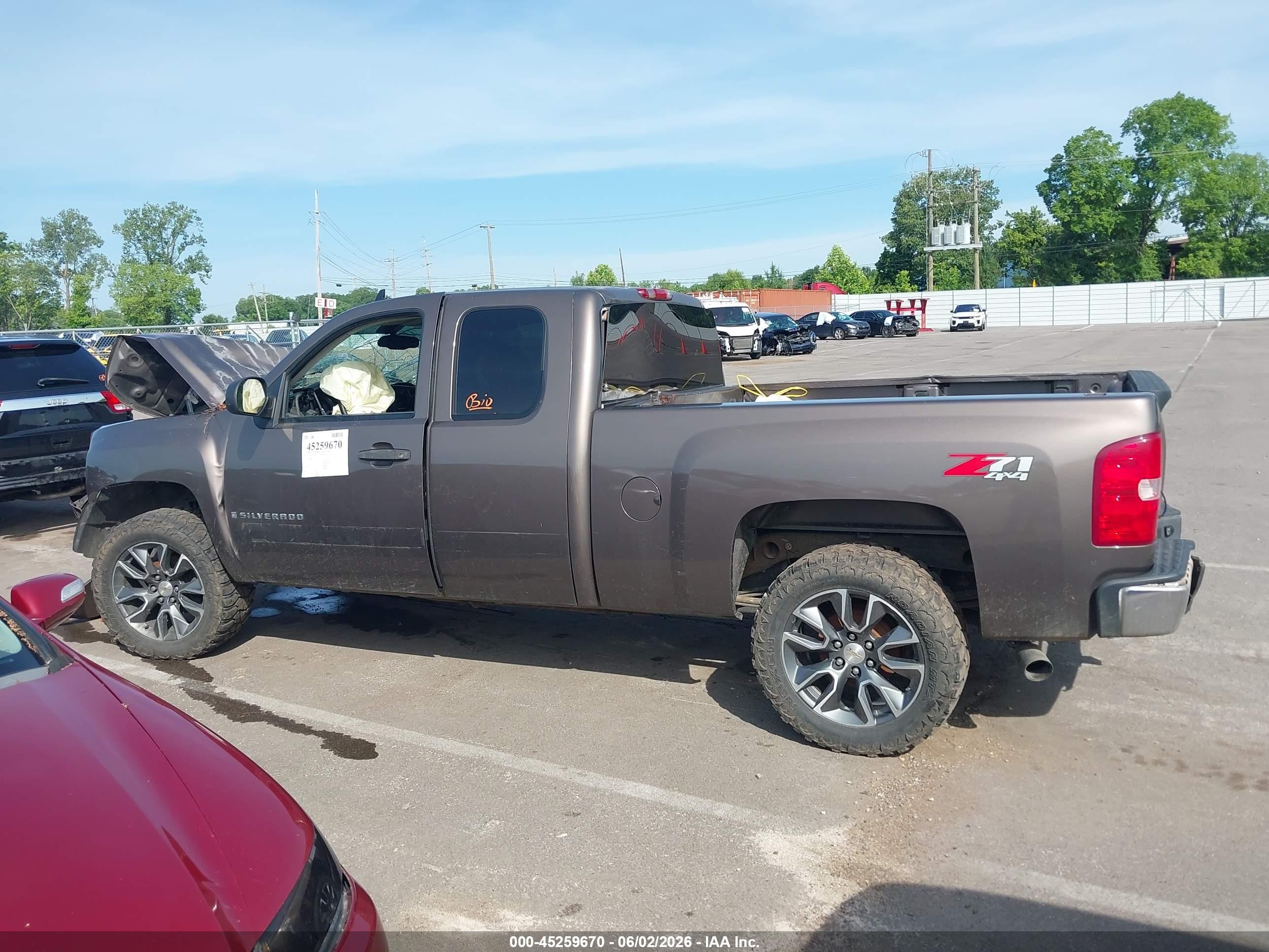 2007 Chevrolet Silverado 1500 Lt1 Коричневый vin: 2GCEK19J371654362