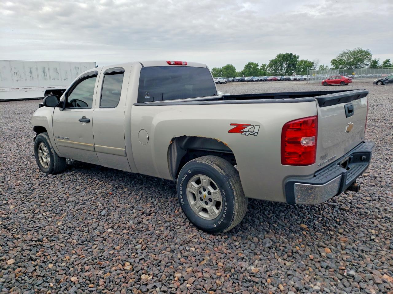 2007 Chevrolet Silverado K1500 Кремовый vin: 2GCEK19J371720733