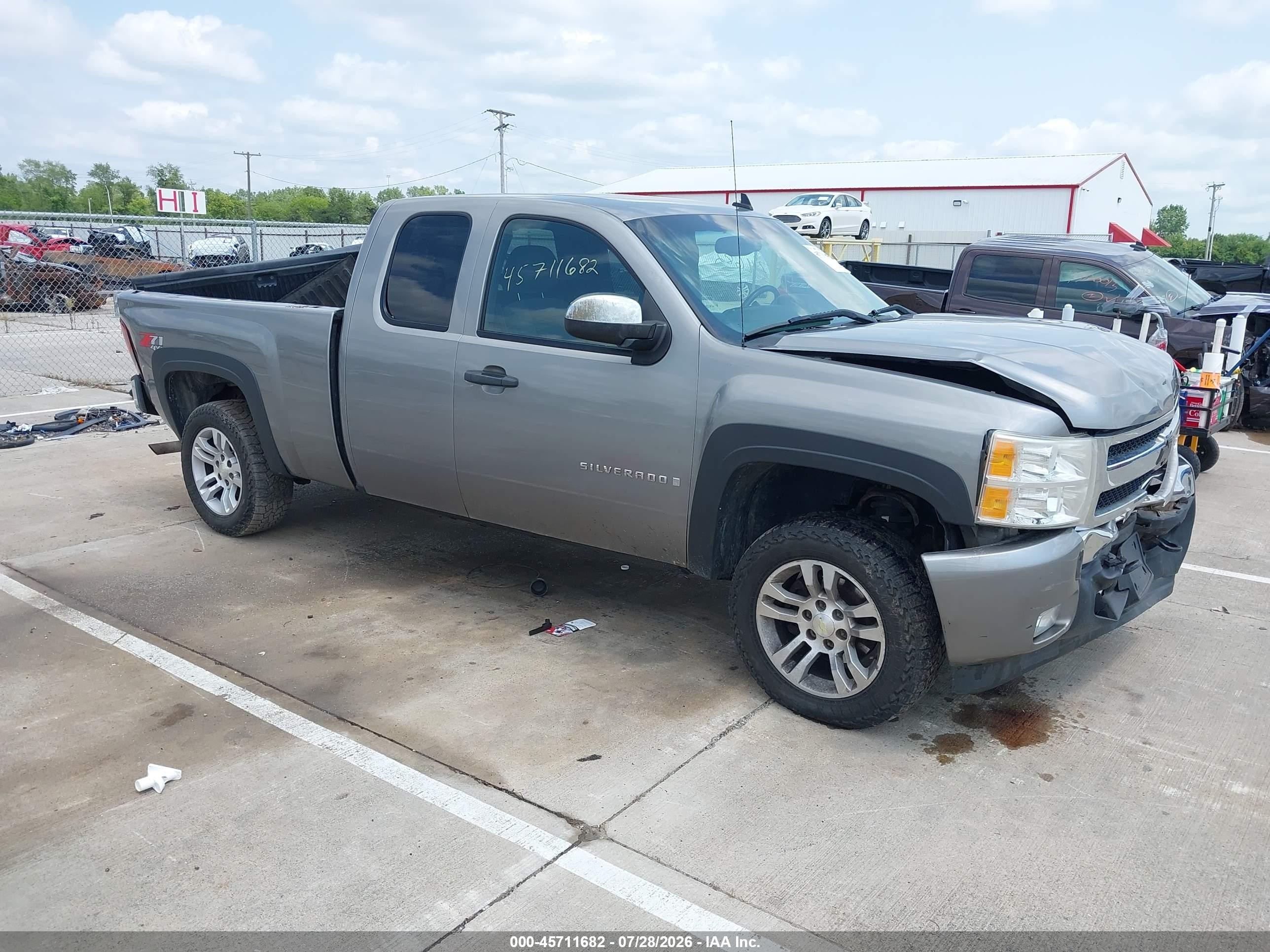 2008 Chevrolet Silverado 1500 Lt1 Silver vin: 2GCEK19J381213137