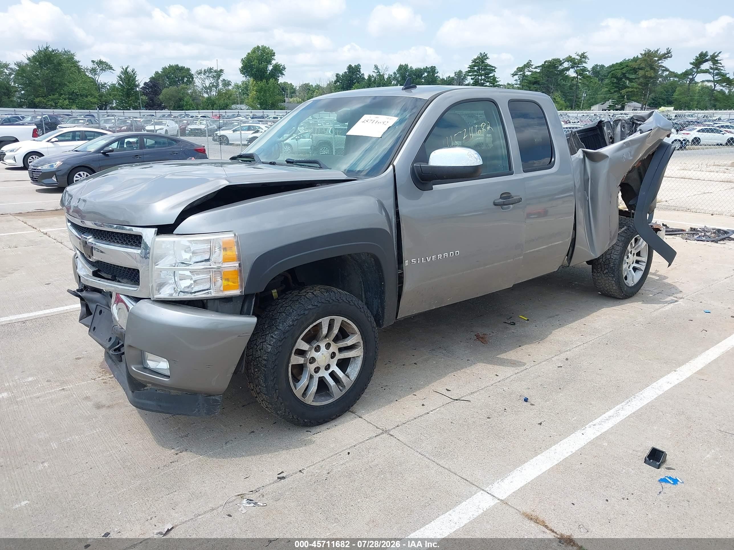 2008 Chevrolet Silverado 1500 Lt1 Silver vin: 2GCEK19J381213137