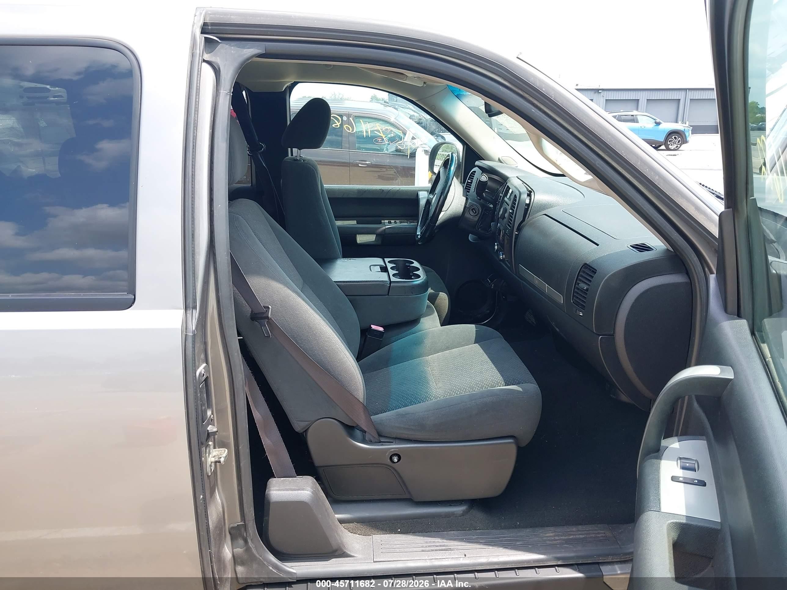 2008 Chevrolet Silverado 1500 Lt1 Silver vin: 2GCEK19J381213137