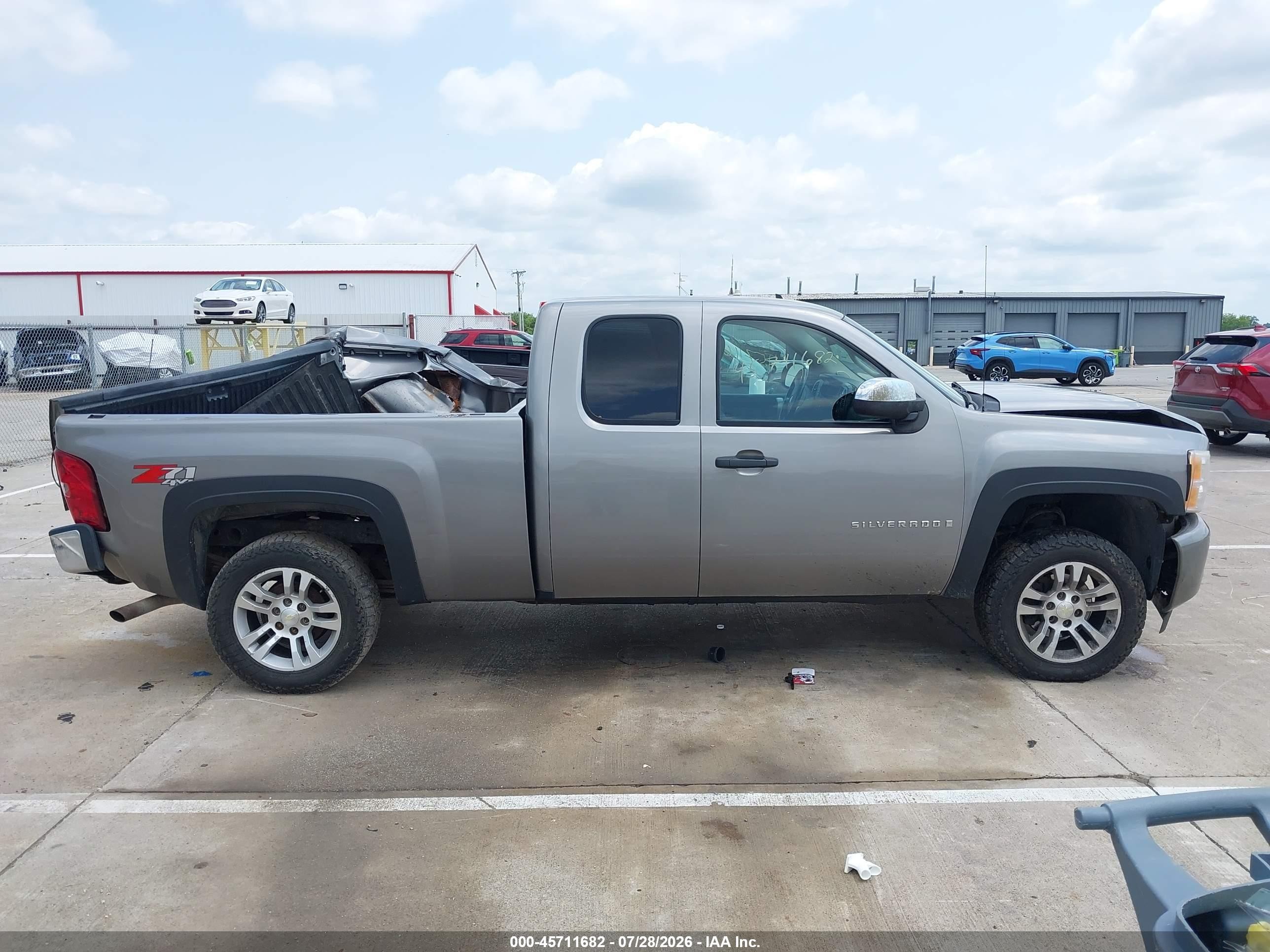 2008 Chevrolet Silverado 1500 Lt1 Silver vin: 2GCEK19J381213137