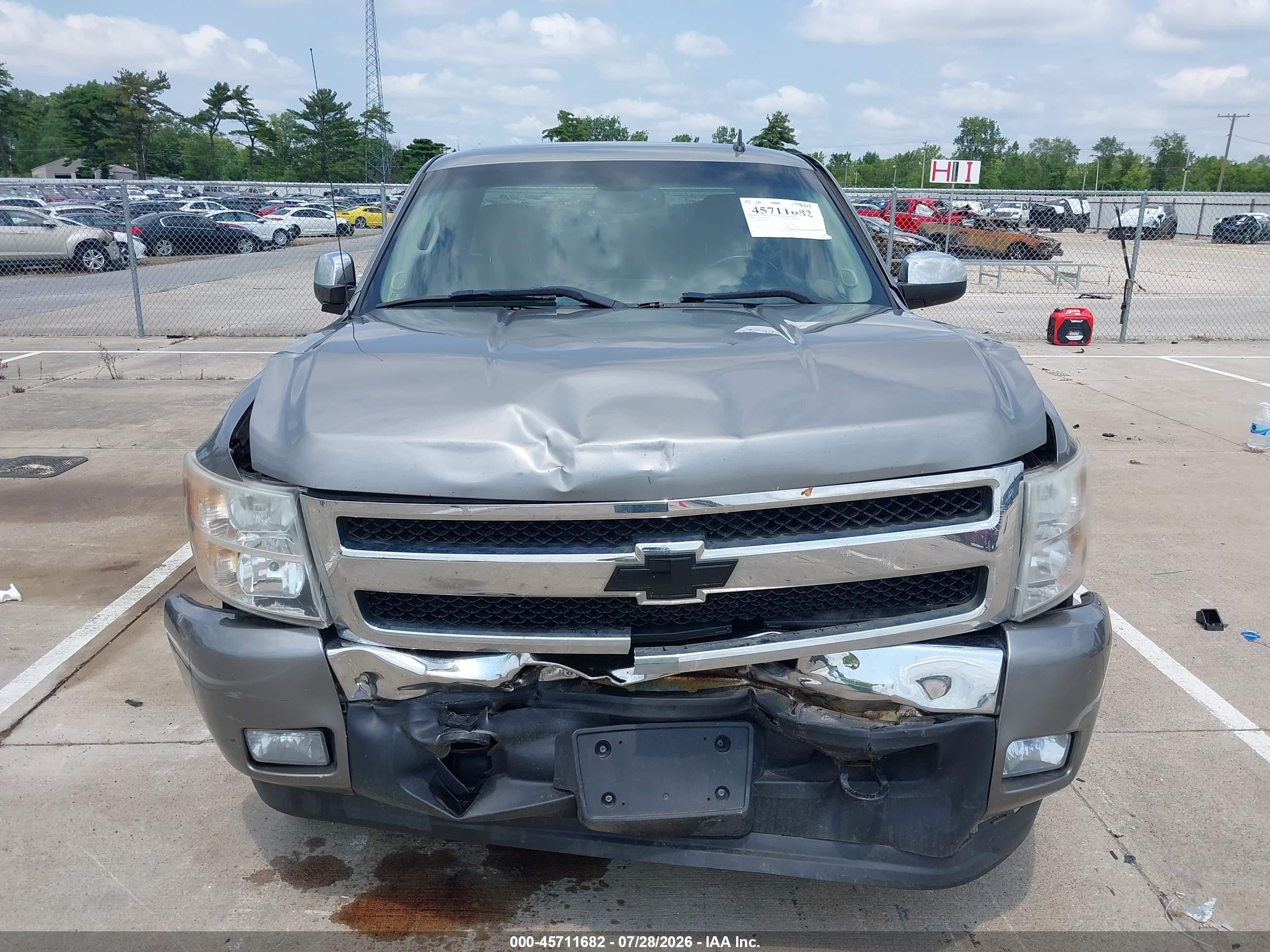 2008 Chevrolet Silverado 1500 Lt1 Silver vin: 2GCEK19J381213137