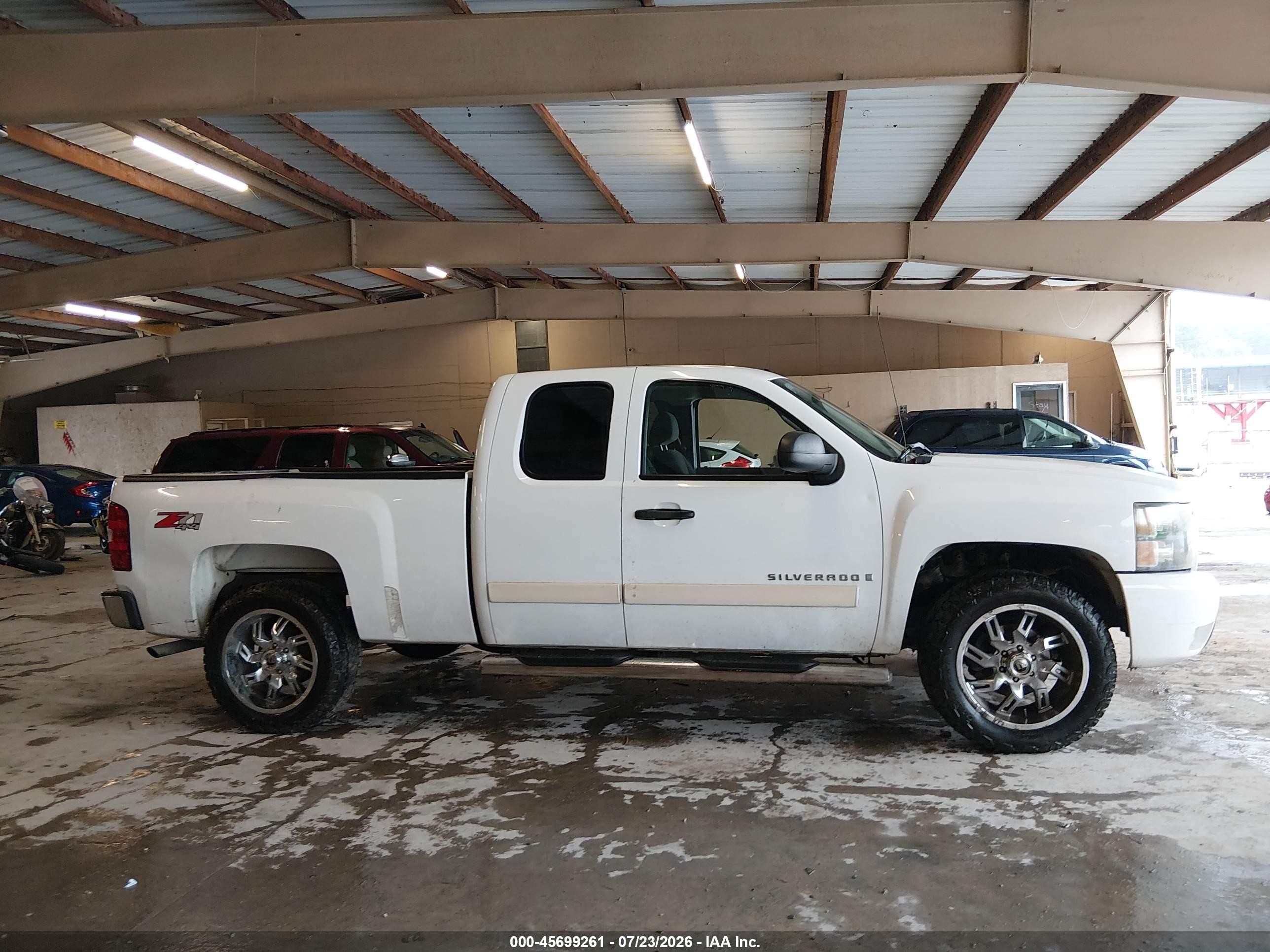 2007 Chevrolet Silverado 1500 Lt1 White vin: 2GCEK19J471611438
