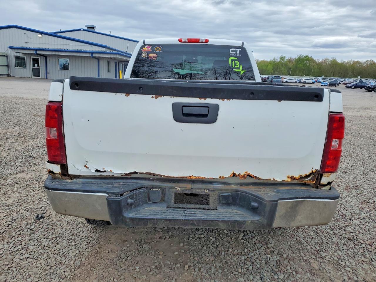 2007 Chevrolet Silverado White vin: 2GCEK19J471675768