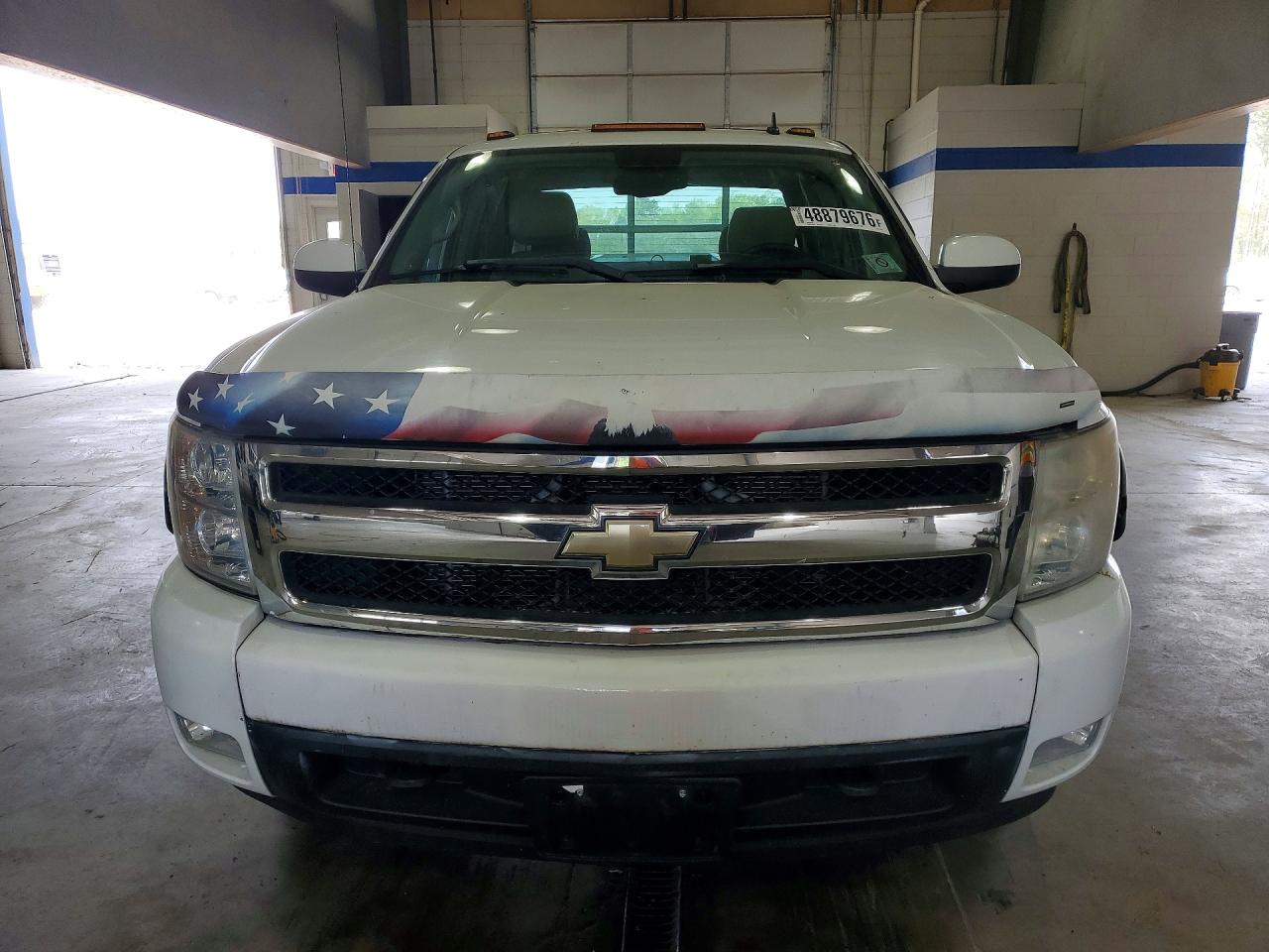 2008 Chevrolet Silverado K1500 Белый vin: 2GCEK19J481175417