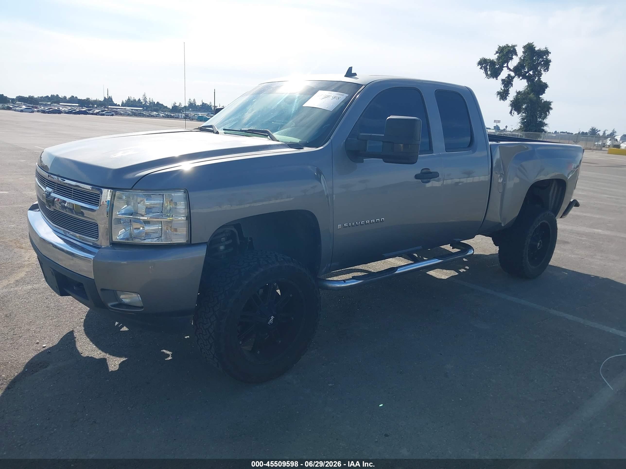 2008 Chevrolet Silverado 1500 Lt1 Silver vin: 2GCEK19J481208903
