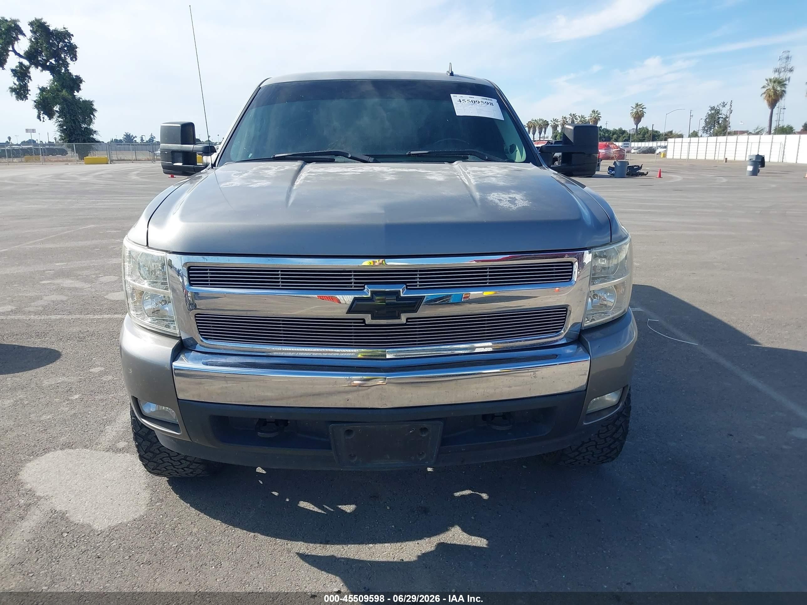 2008 Chevrolet Silverado 1500 Lt1 Silver vin: 2GCEK19J481208903