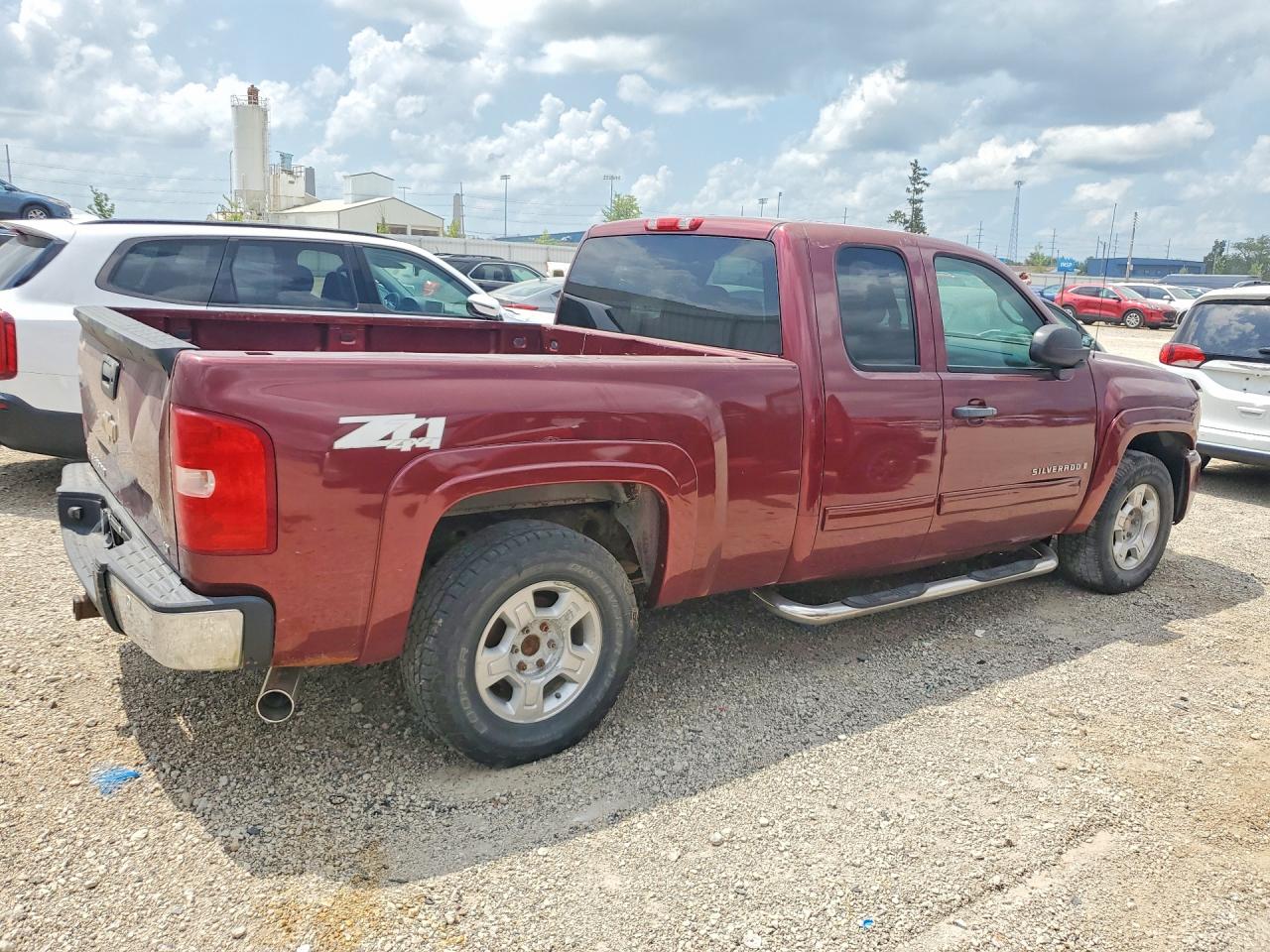 2008 Chevrolet Silverado K1500 Red vin: 2GCEK19J481245711