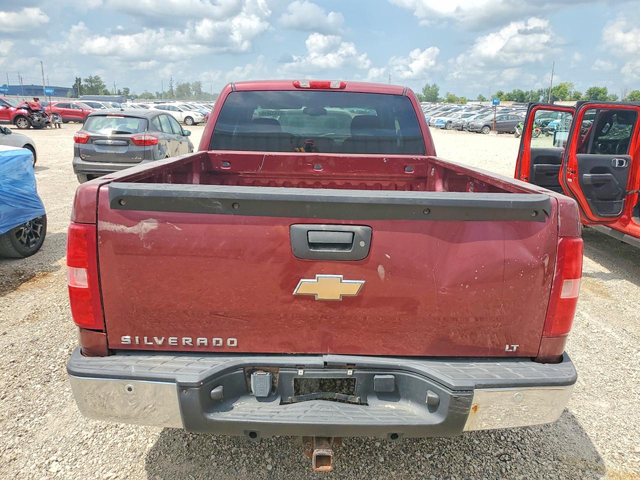 2008 Chevrolet Silverado K1500 Red vin: 2GCEK19J481245711