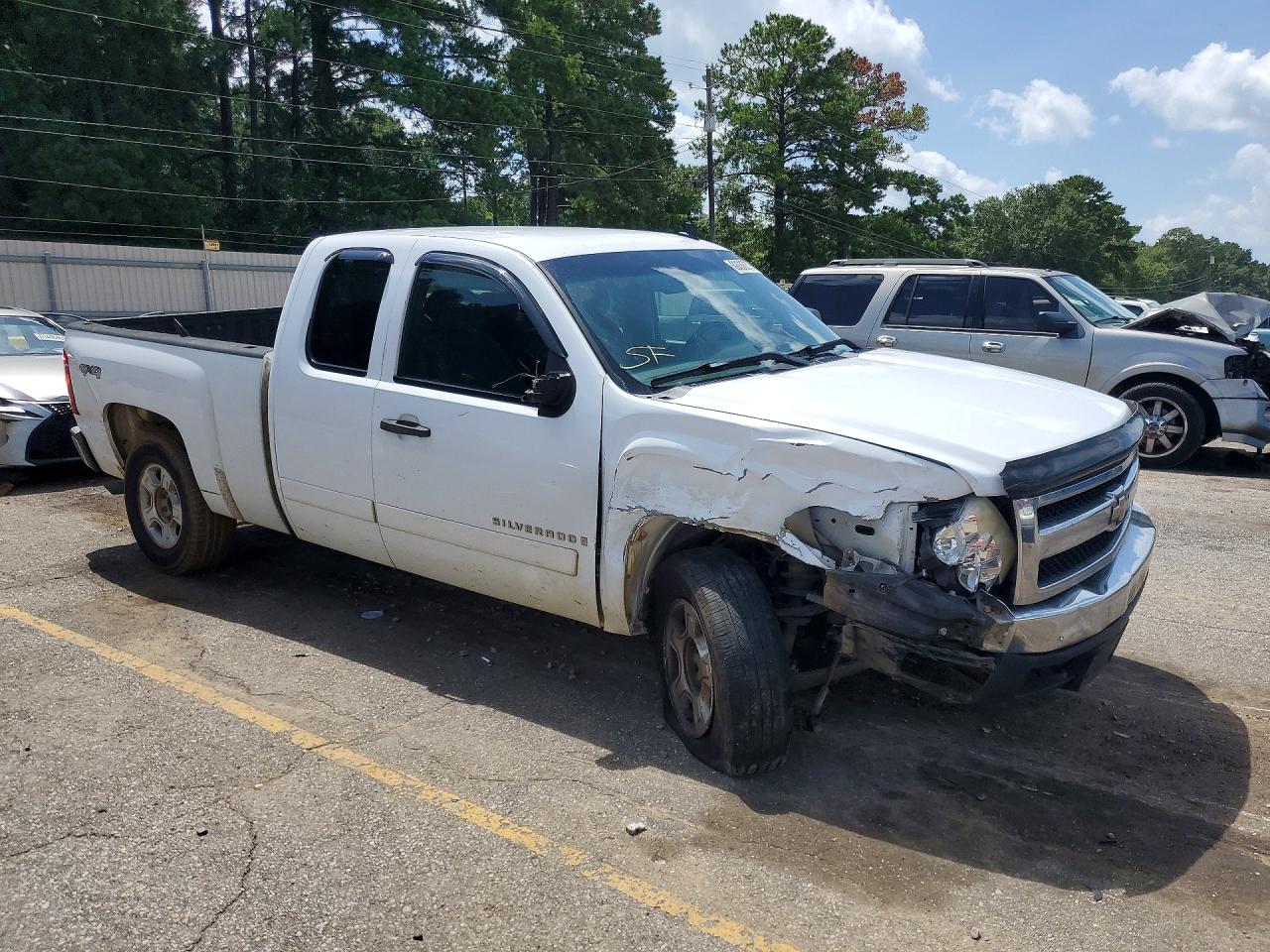2008 Chevrolet Silverado K1500 White vin: 2GCEK19J581292763