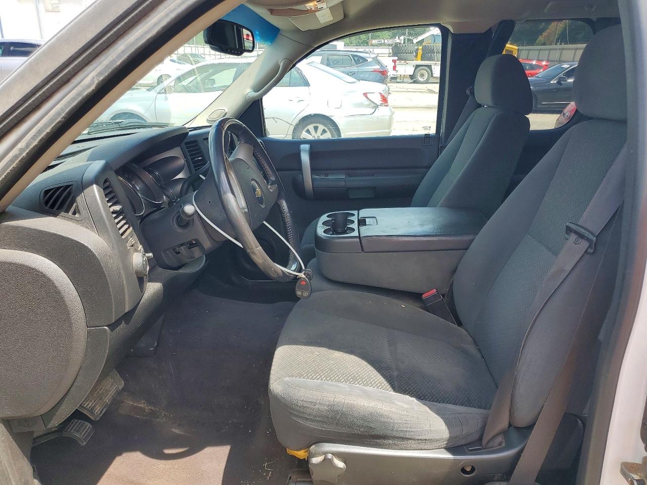 2008 Chevrolet Silverado K1500 White vin: 2GCEK19J581292763