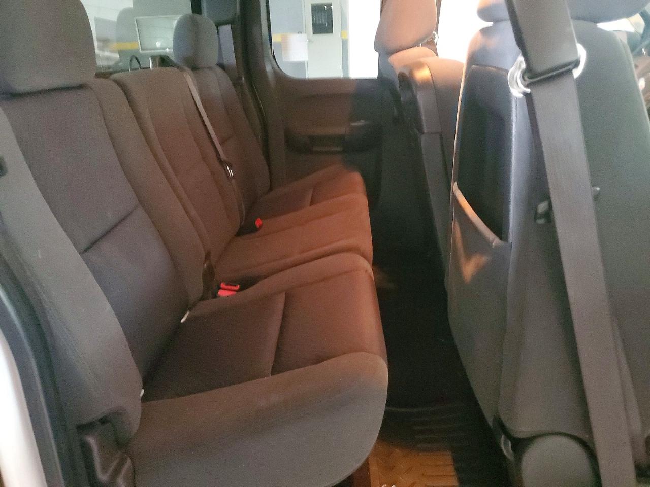 2008 Chevrolet Silverado K1500 Белый vin: 2GCEK19J781319199