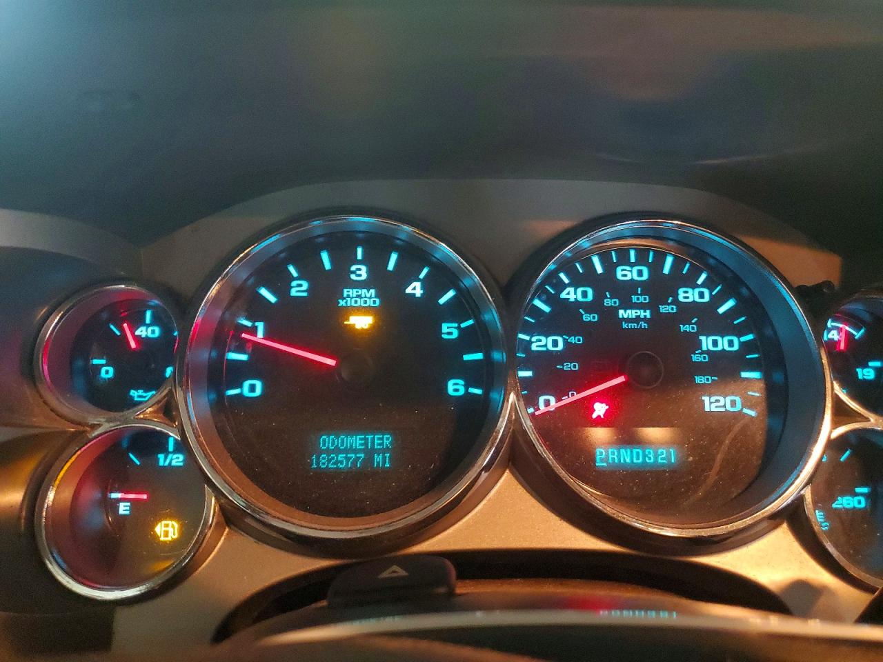 2008 Chevrolet Silverado K1500 Белый vin: 2GCEK19J781319199