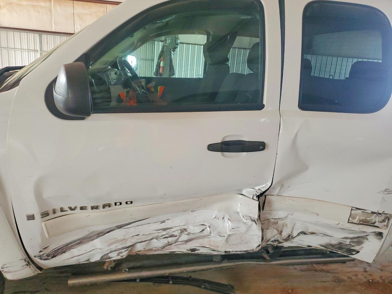 2008 Chevrolet Silverado K1500 Белый vin: 2GCEK19J781319199