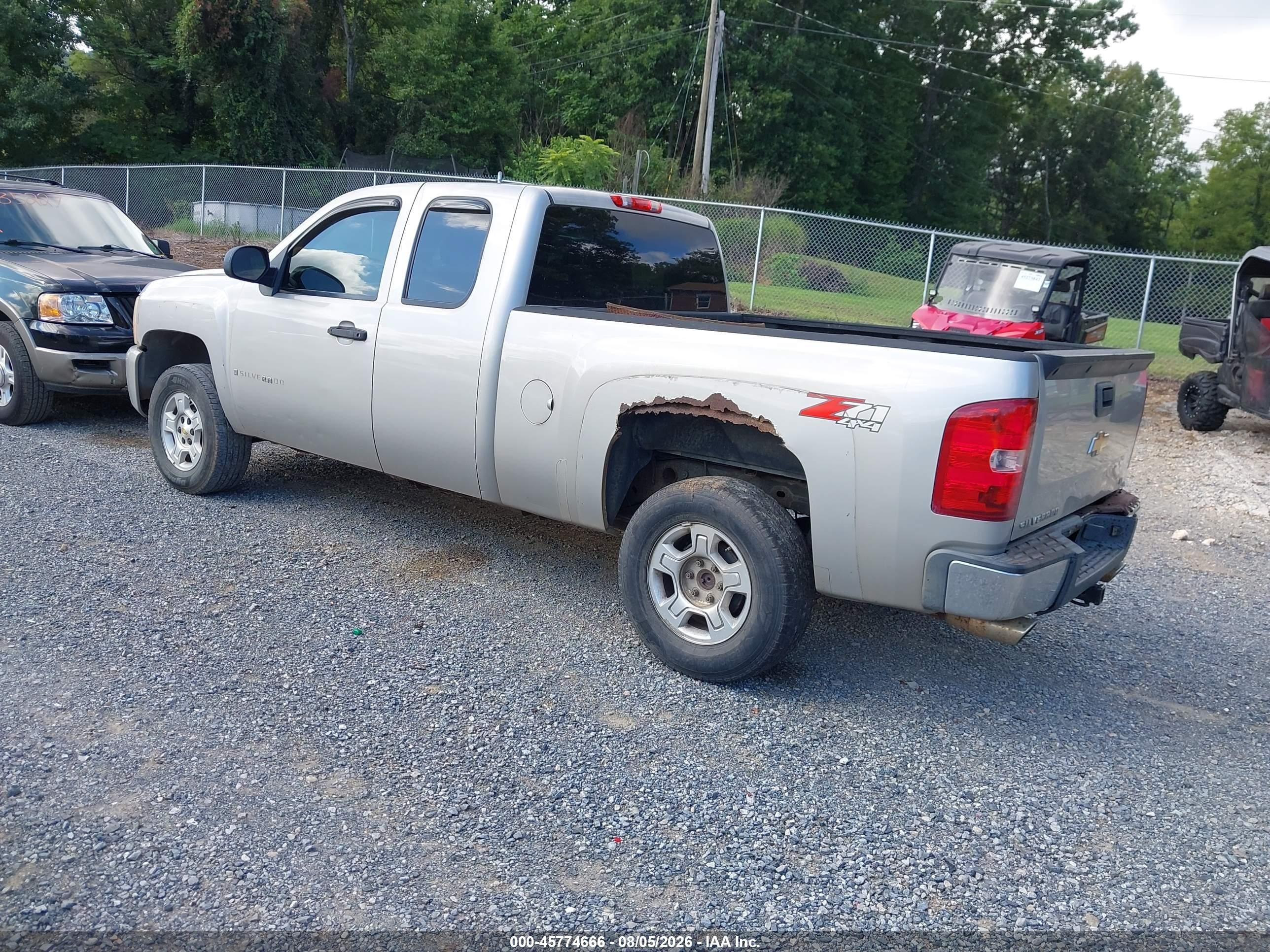 2007 Chevrolet Silverado 1500 Lt1 Серебряный vin: 2GCEK19J971613718
